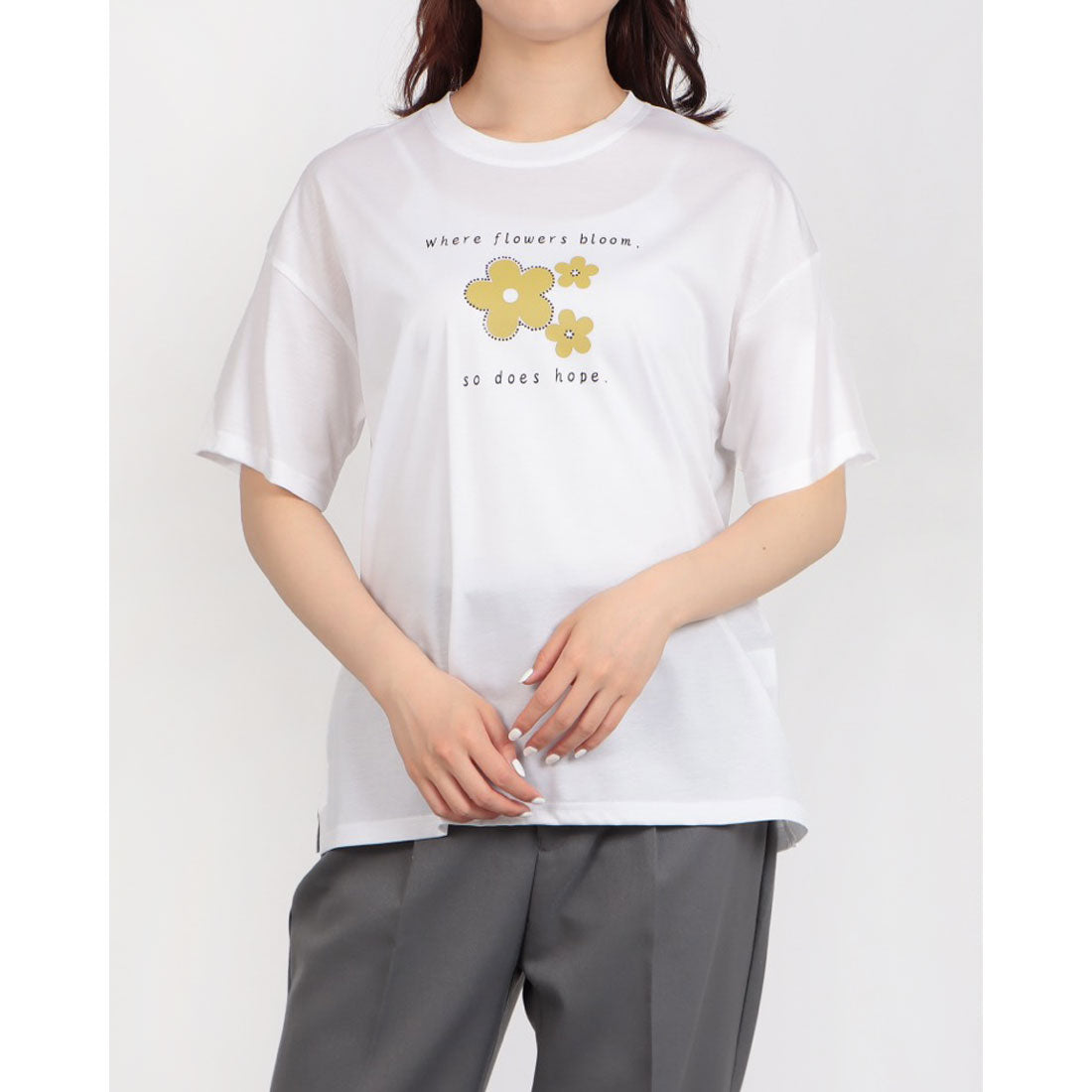 ブローディア BRODIAEA フラワープリントスパンコール半袖Tシャツ （オフホワイト） オフホワイト
