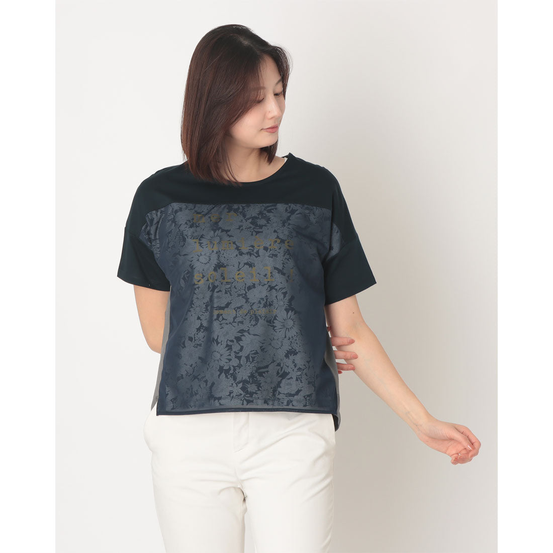 ブローディア BRODIAEA チュール重ね花柄プリント 配色Tシャツ【日本製】 （ネイビー） ネイビー