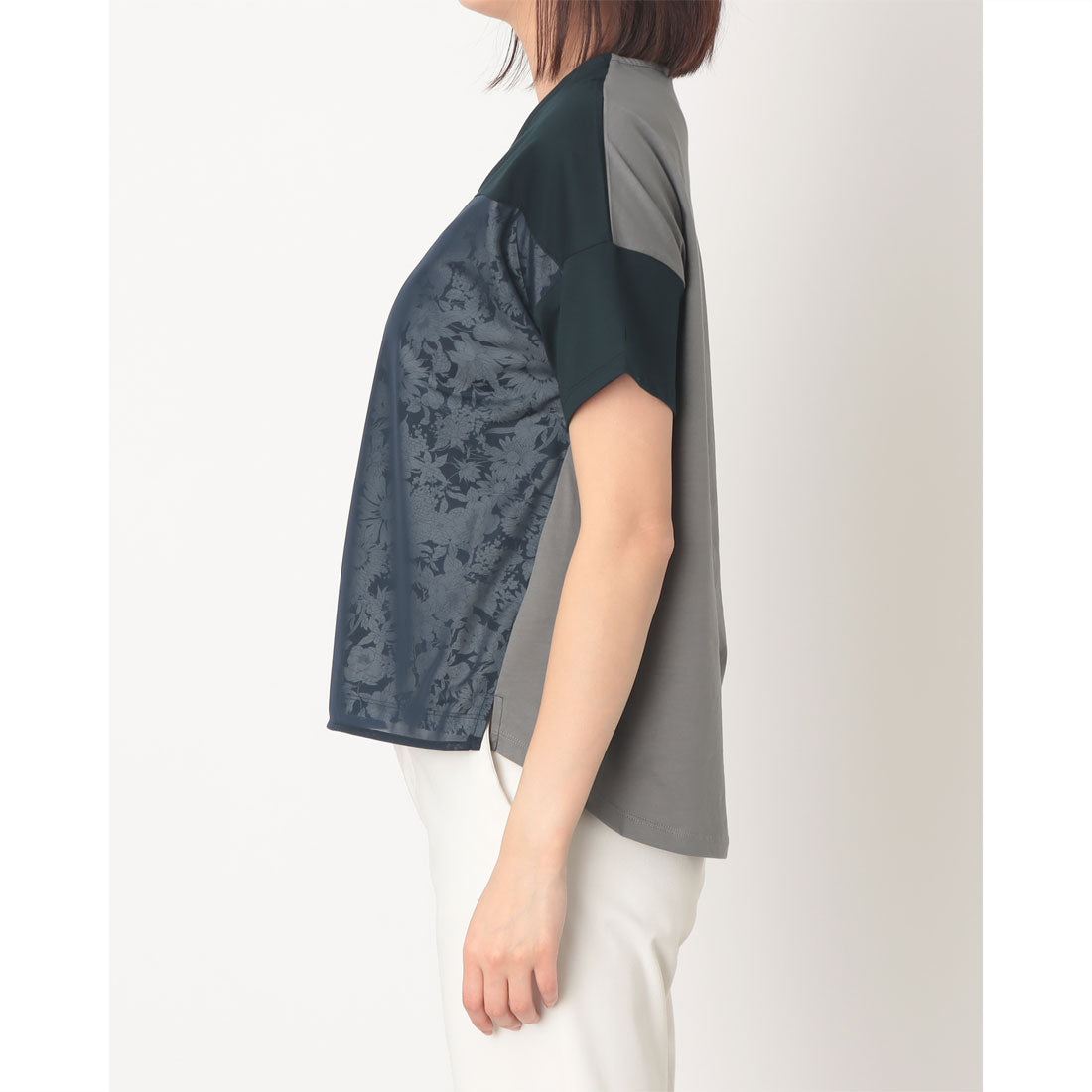 ブローディア BRODIAEA チュール重ね花柄プリント 配色Tシャツ【日本製】 （ネイビー） ネイビー