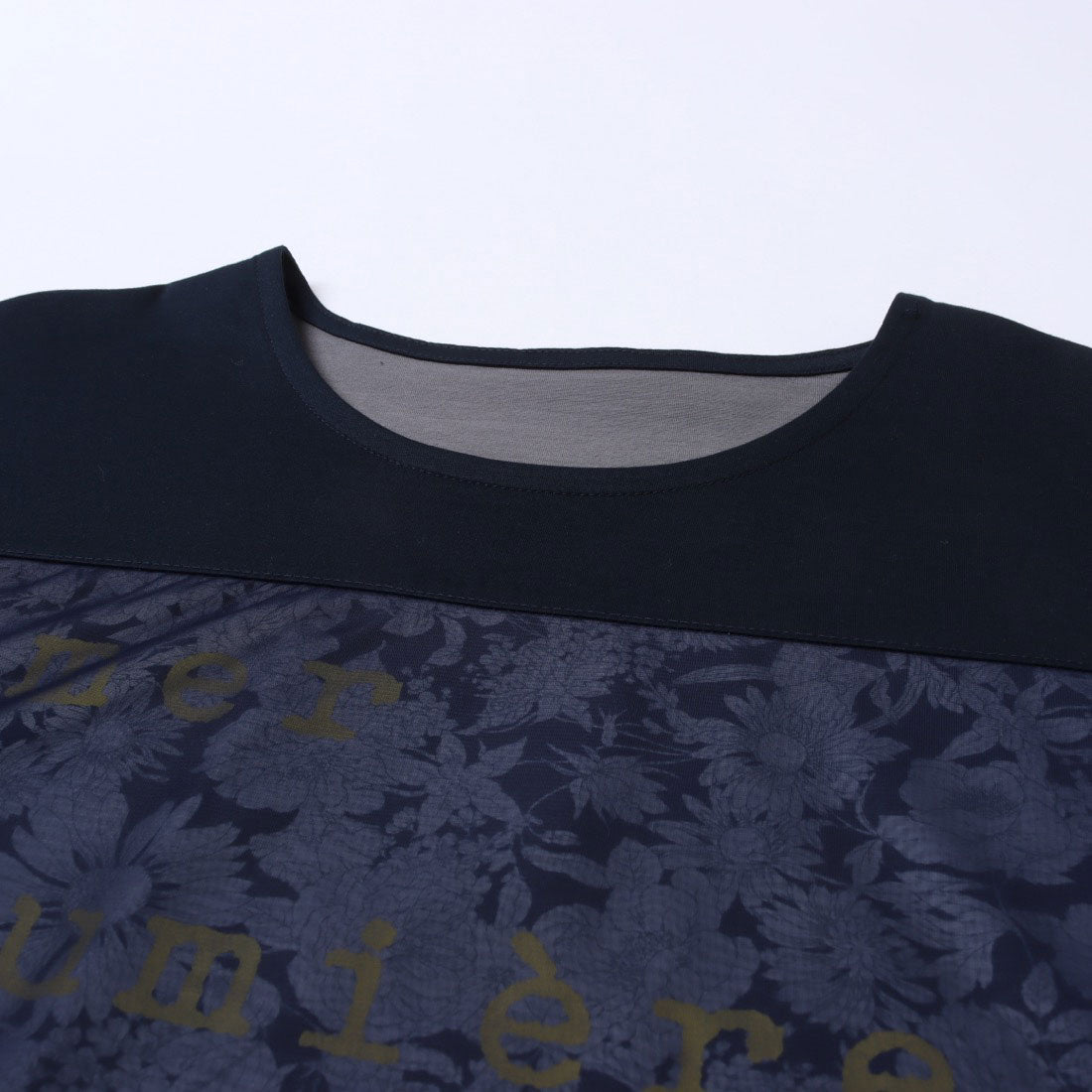 ブローディア BRODIAEA チュール重ね花柄プリント 配色Tシャツ【日本製】 （ネイビー） ネイビー