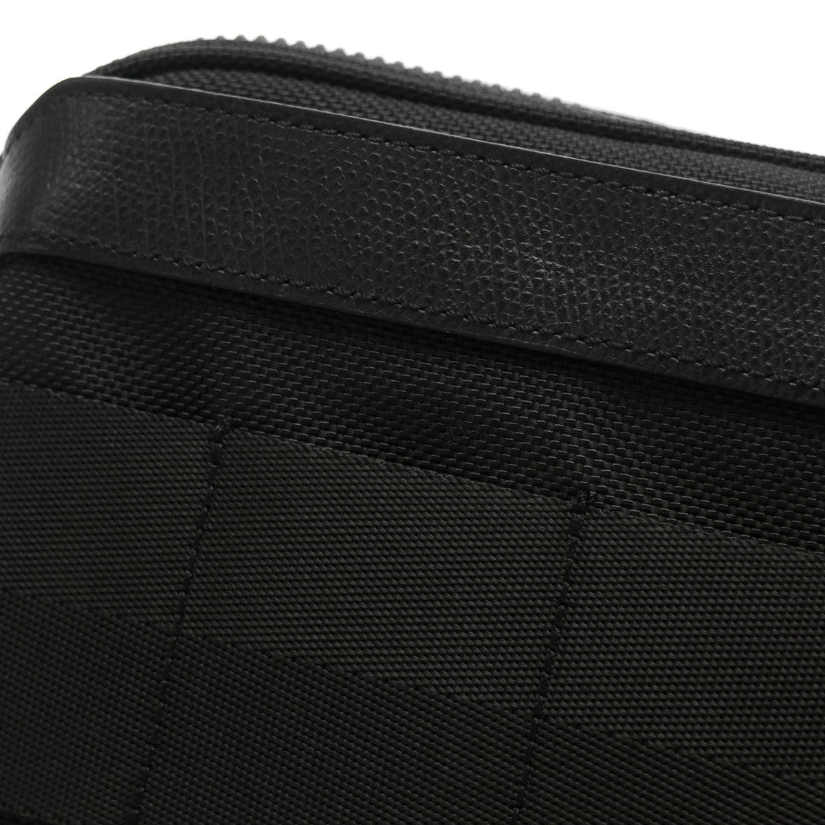 ブリーフィング BRIEFING 日本正規品 ポーチ 小物入れ メンズ おしゃれ ブランド トラベルポーチ ガジェットケース ビジネス 大人 ハンドル付き 黒 日本製 FUSION MOBILE POUCH BRA221A30 （GRAY） GRAY