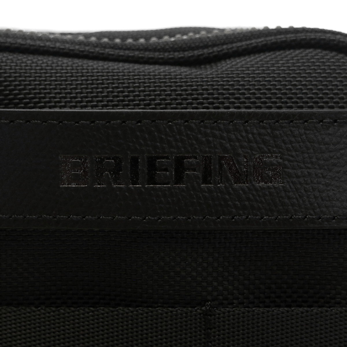 ブリーフィング BRIEFING 日本正規品 ポーチ 小物入れ メンズ おしゃれ ブランド トラベルポーチ ガジェットケース ビジネス 大人 ハンドル付き 黒 日本製 FUSION MOBILE POUCH BRA221A30 （GRAY） GRAY