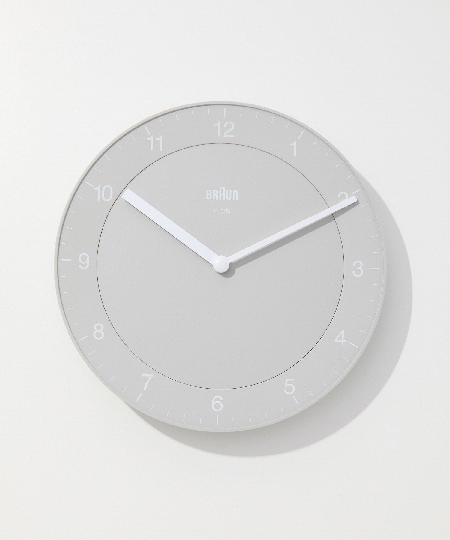 ブラウン BRAUN ブラウン BRAUN Classic Wall Clock クラシック ウォールクロック BC06 掛け時計 直径20cm ユニセックス 時計 ブラック グレー ホワイト 【返品不可商品】