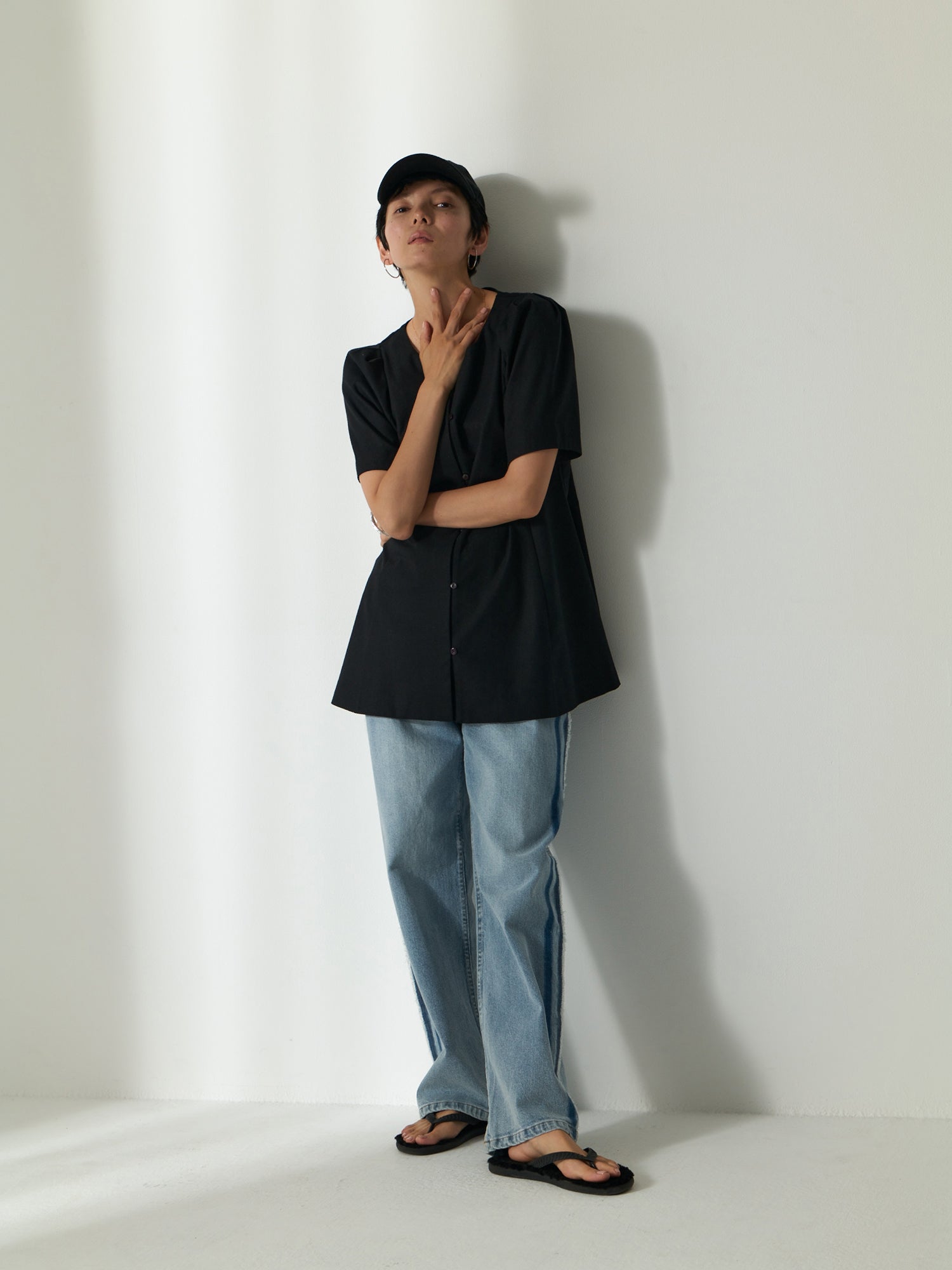 ブラウンアンドストリート Brown&Street リネン混ウエストライントップス （ブラック） ブラック