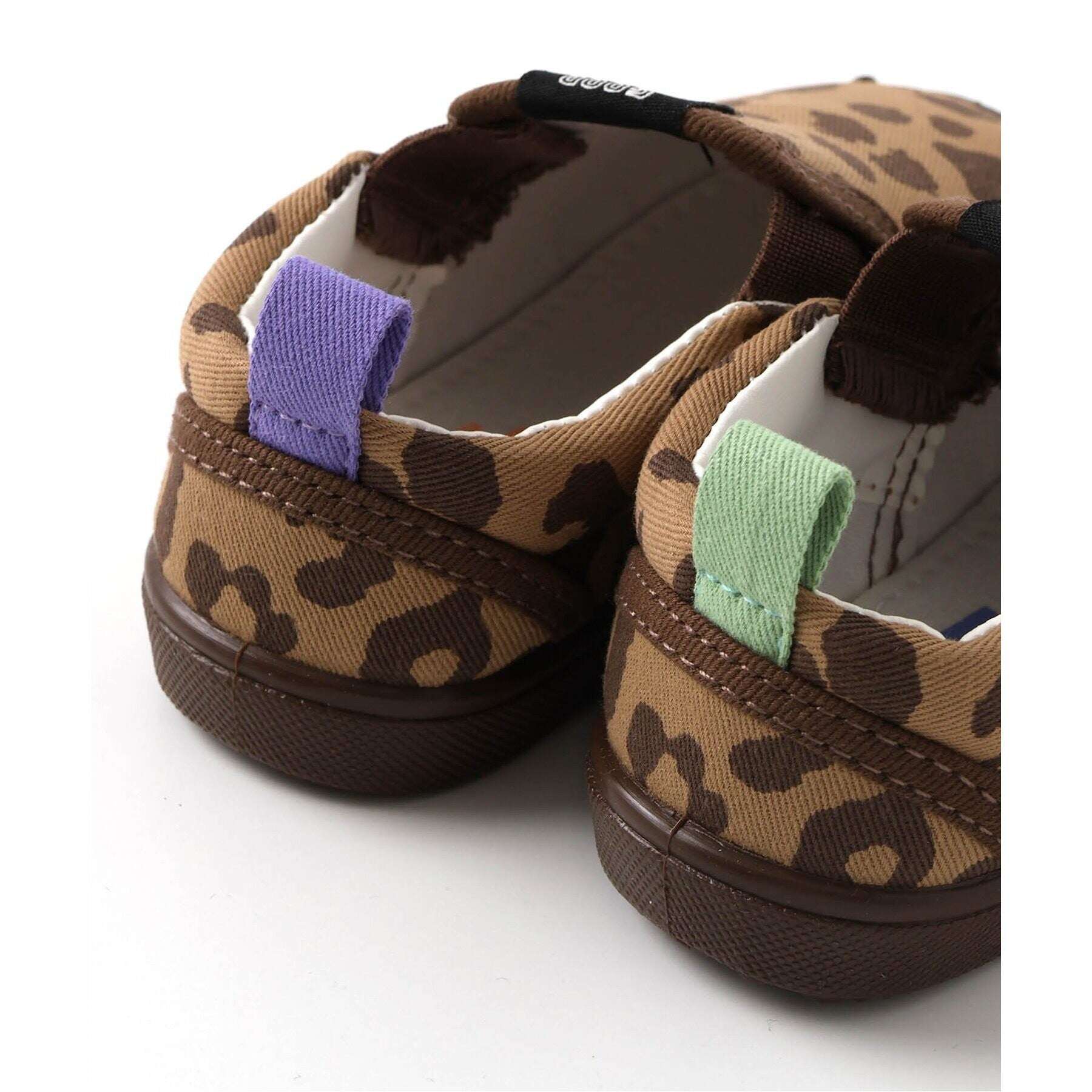 ブリーズ BREEZE 左右迷わない！スリッポン （グリーン） グリーン