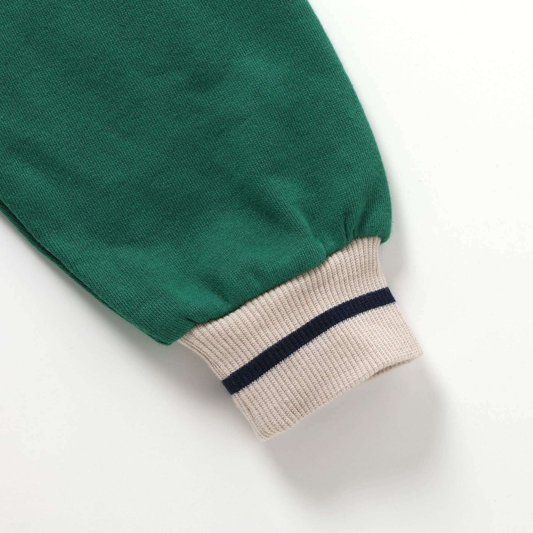 BREEZE Ribbed Border Trainer