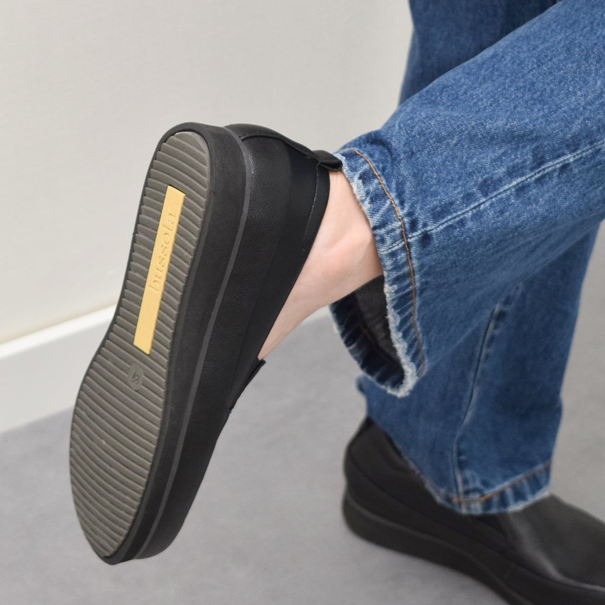 Bussola Water-repellent leather slip-on sneakers