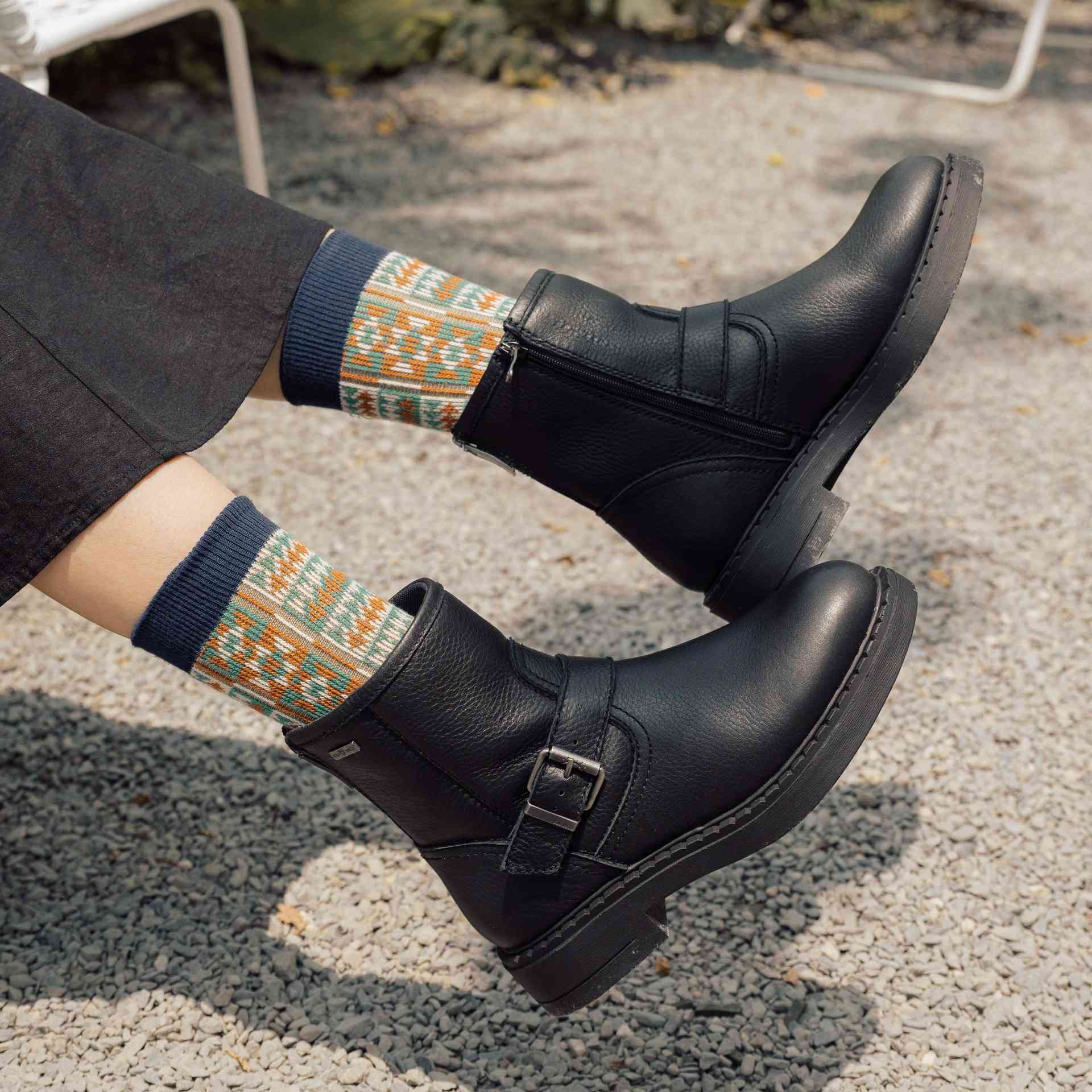 Bussola leather short boots with belt for all weather use