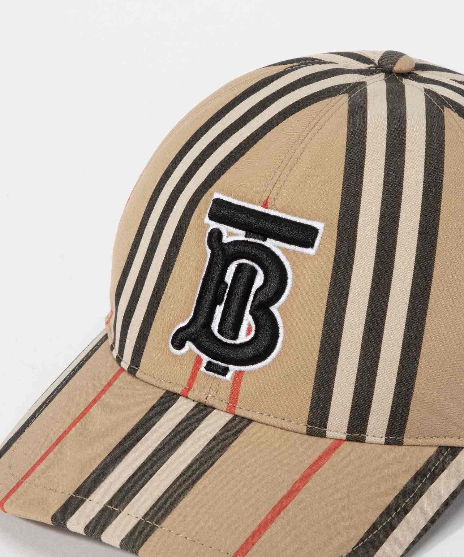 Burberry Caps for Men and Women