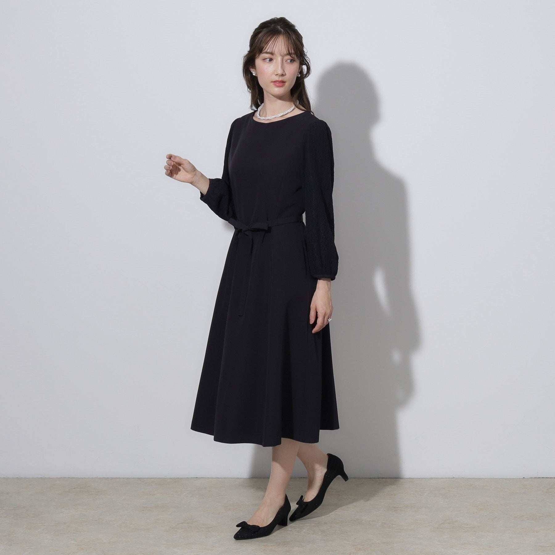 クチュール ブローチ Couture Brooch サイドカットリボンパンプス （グレージュ(050)） グレージュ(050)