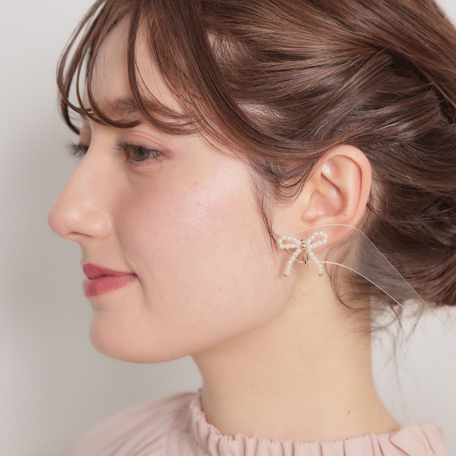 クチュール ブローチ Couture Brooch パール調リボンデザインイヤリング （ゴールド(007)） ゴールド(007)