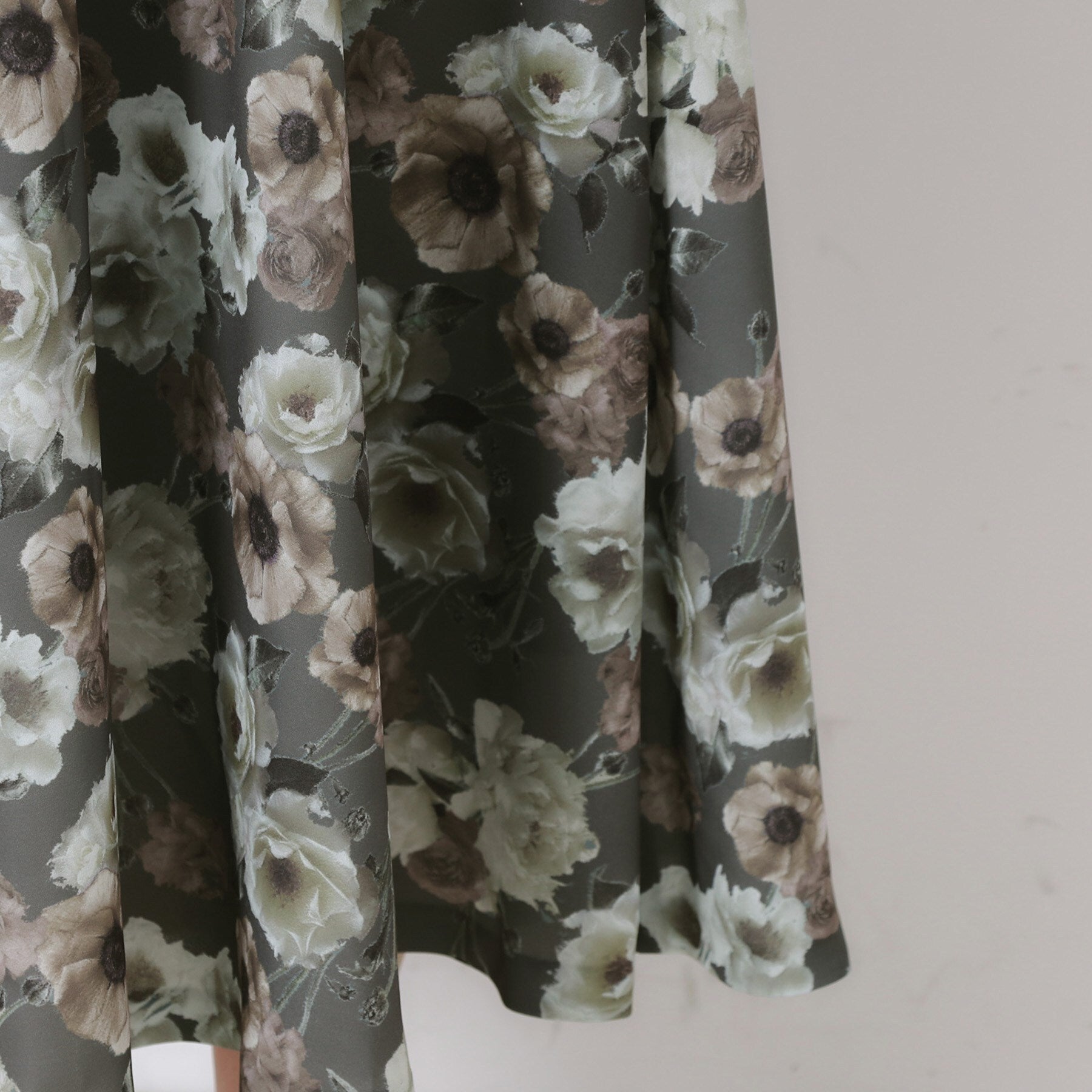 クチュール ブローチ Couture Brooch Springフラワーシャーリングワンピ （オフホワイト(103)） オフホワイト(103)