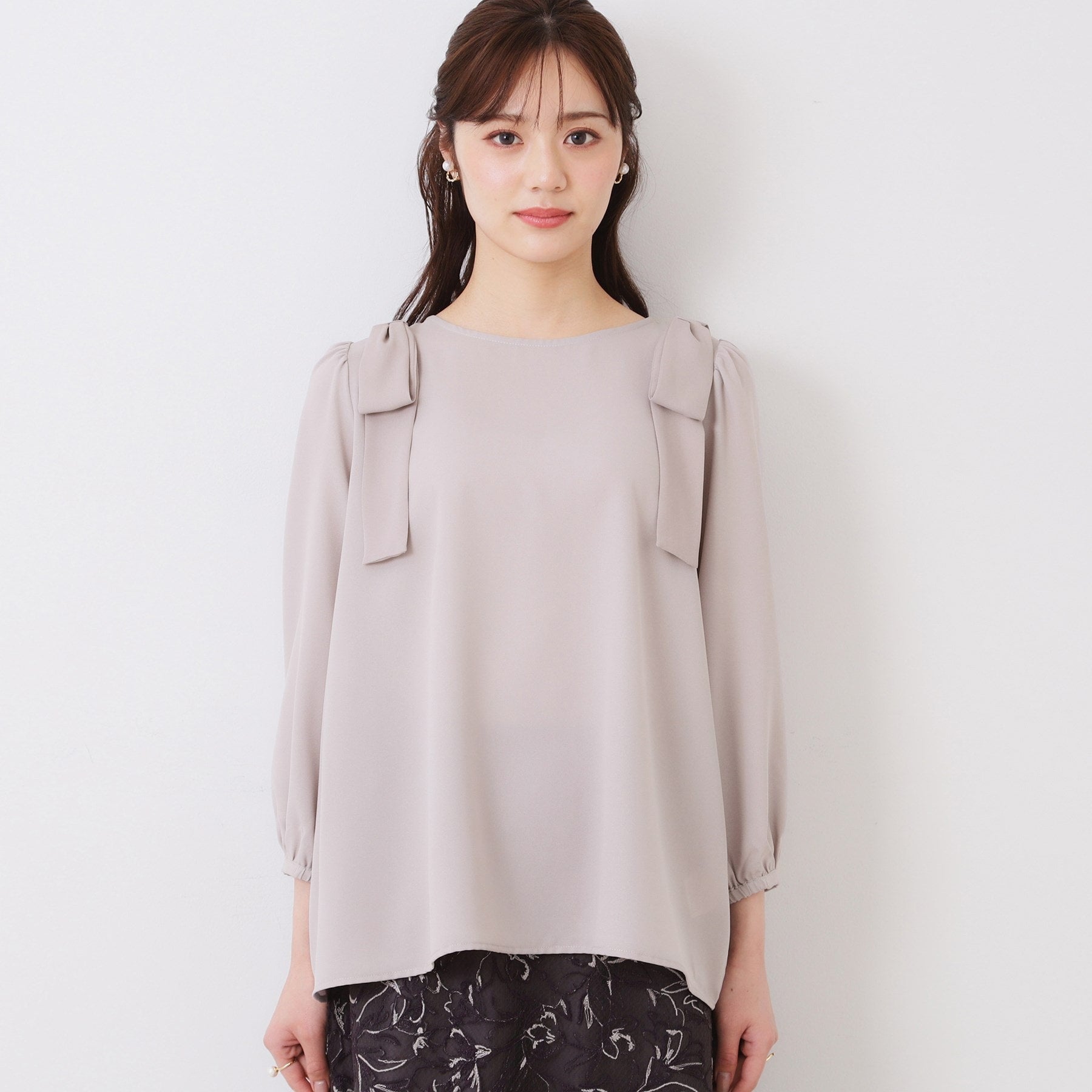 クチュール ブローチ Couture Brooch 肩リボンシフォンブラウス （オフホワイト(503)） オフホワイト(503)