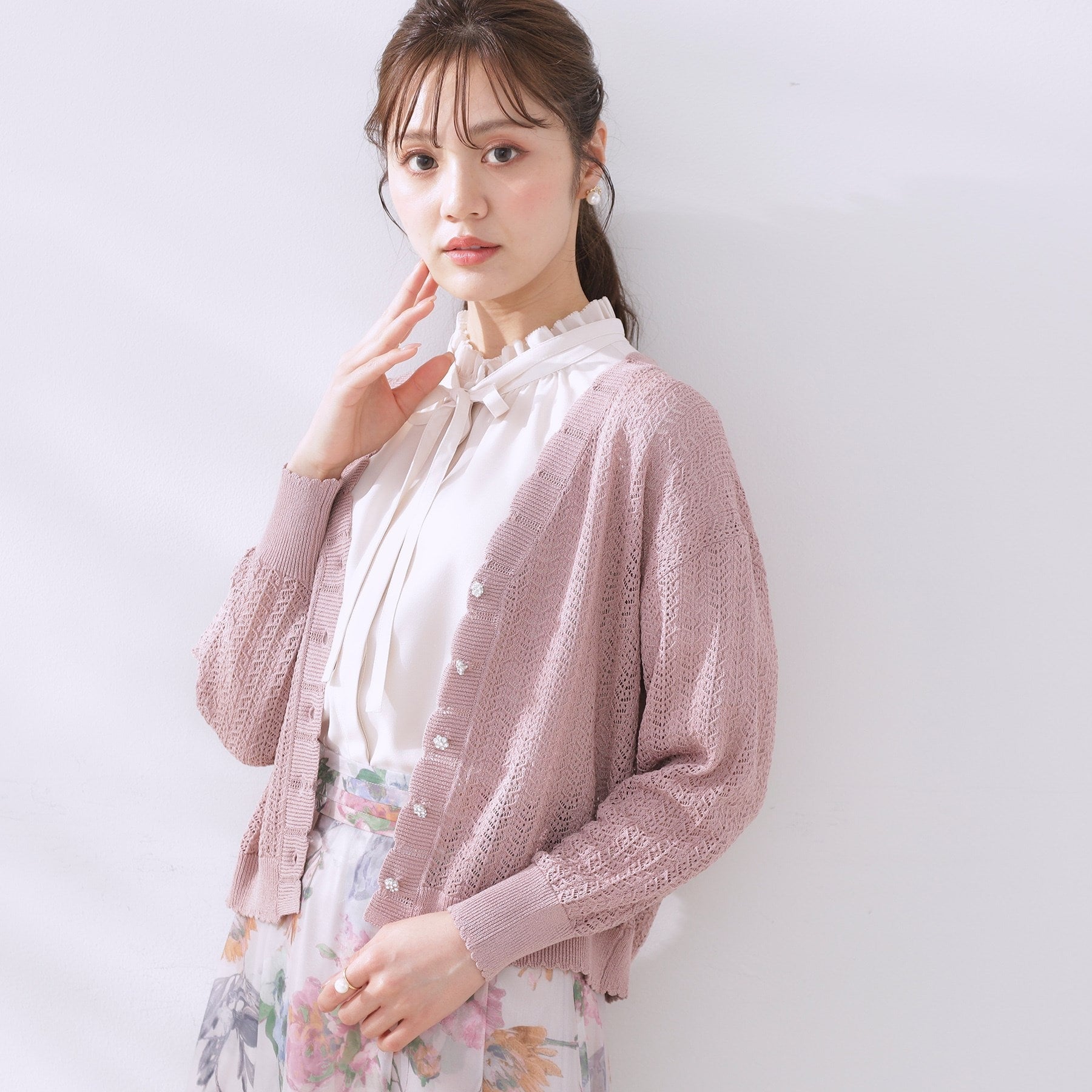 クチュール ブローチ Couture Brooch 透かし編みシャイニーニットカーディー （ピンク(071)） ピンク(071)
