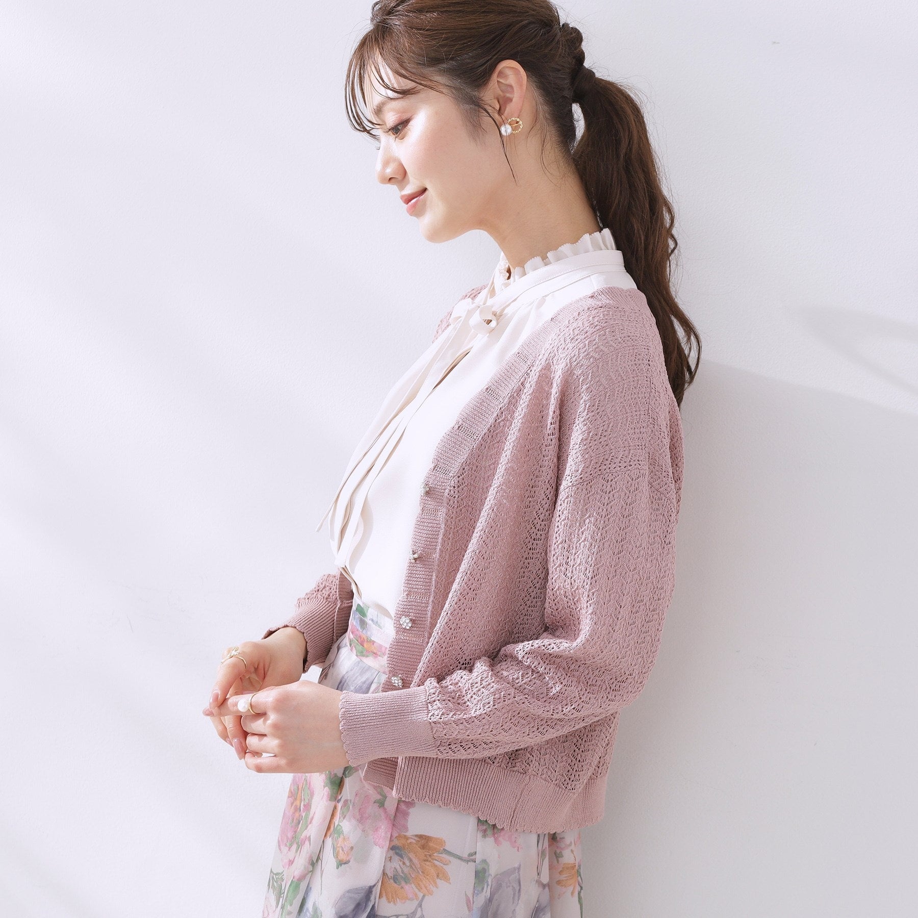 クチュール ブローチ Couture Brooch 透かし編みシャイニーニットカーディー （ピンク(071)） ピンク(071)