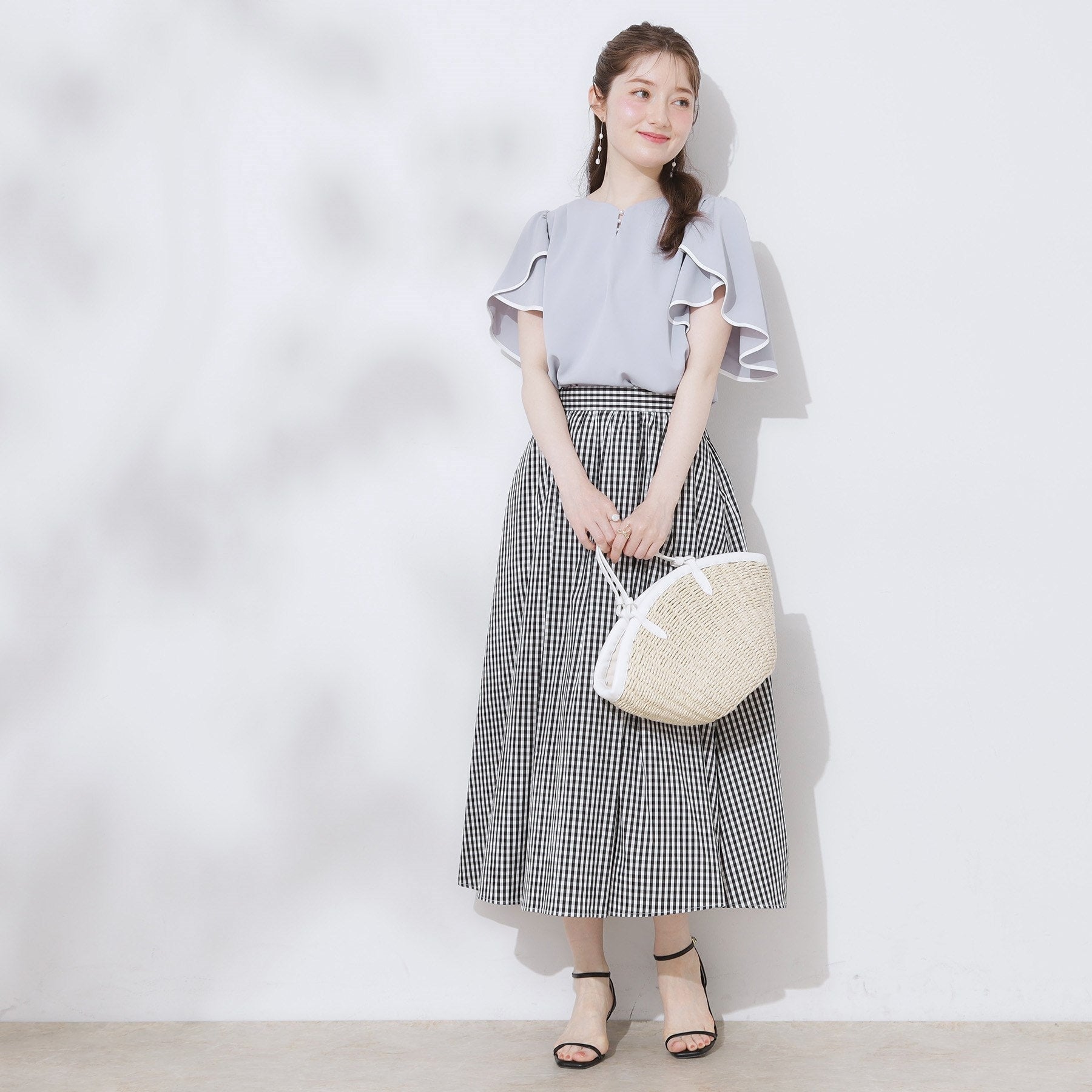 クチュール ブローチ Couture Brooch Vネックパール調フレアブラウス （ブラック(019)） ブラック(019)