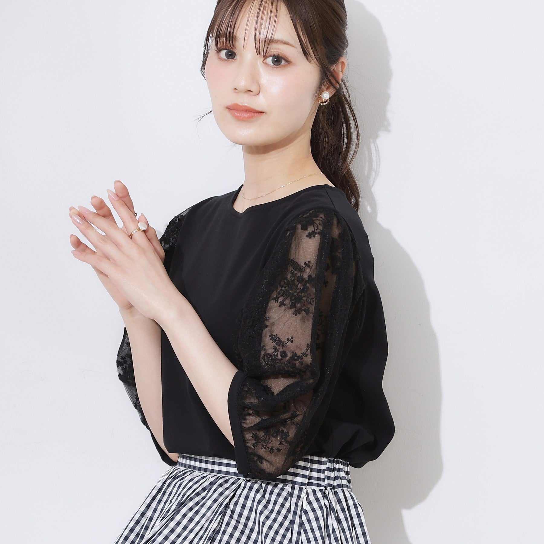 クチュール ブローチ Couture Brooch 袖レースデザイントップス （ブラック(019)） ブラック(019)