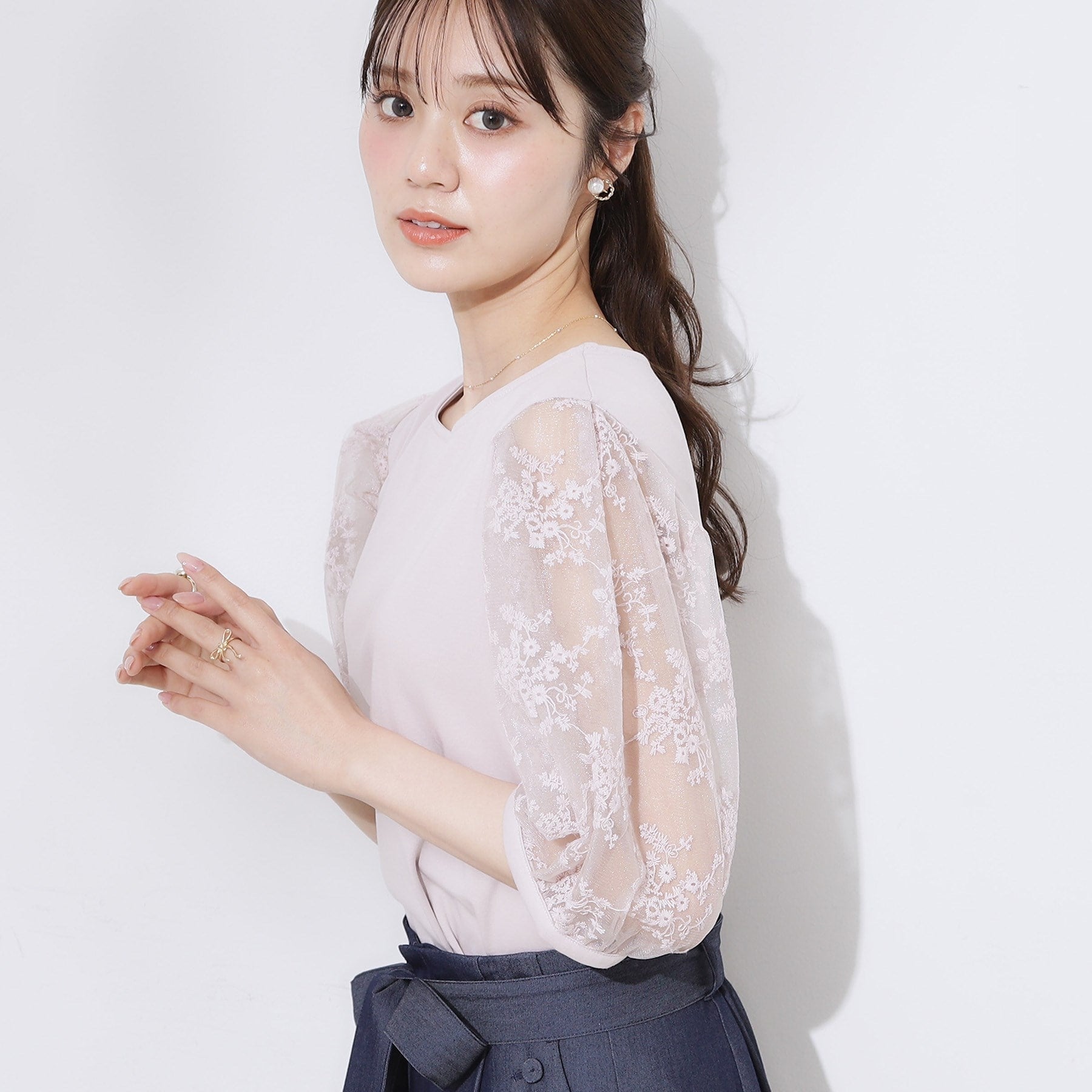 クチュール ブローチ Couture Brooch 袖レースデザイントップス （ブラック(019)） ブラック(019)