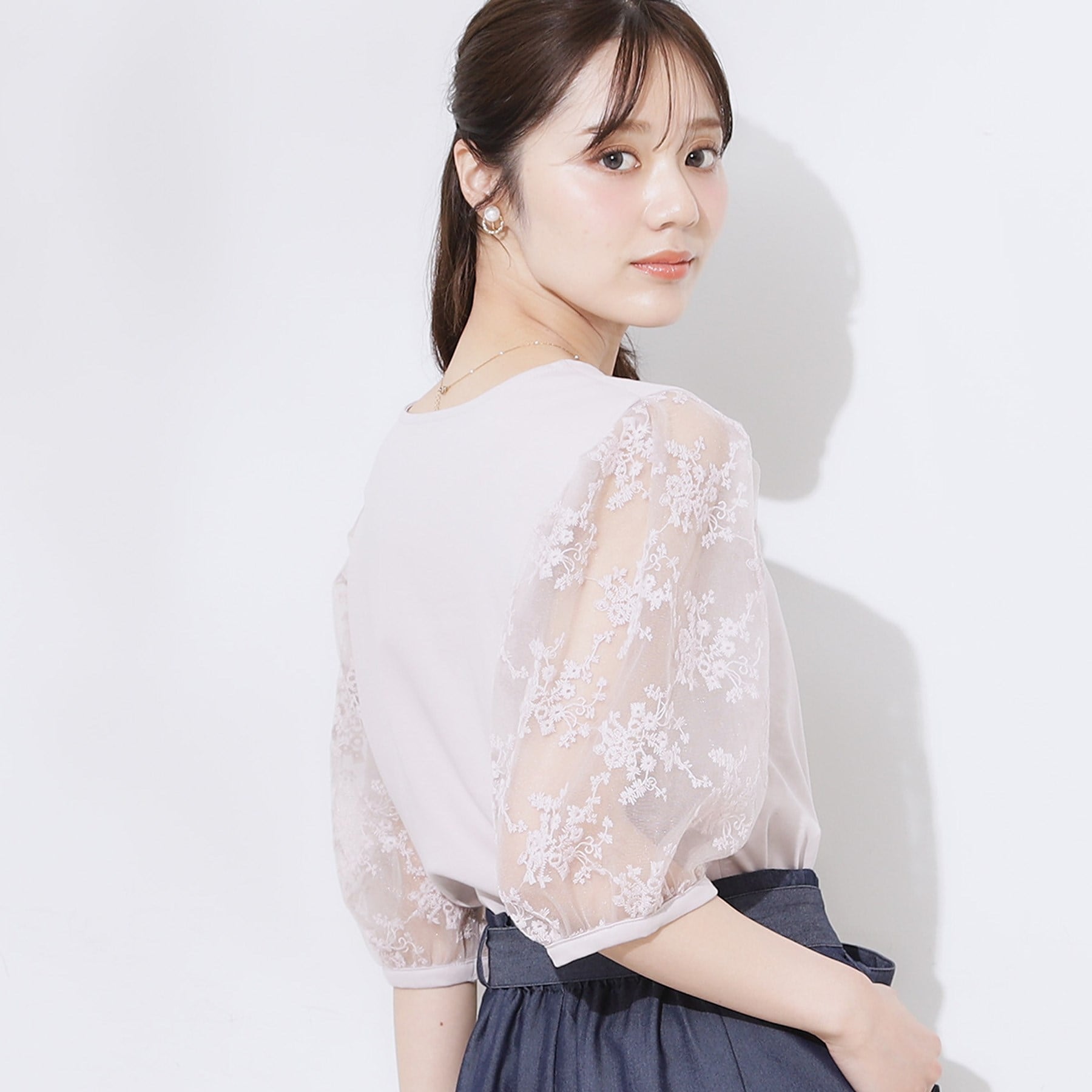 クチュール ブローチ Couture Brooch 袖レースデザイントップス （ブラック(019)） ブラック(019)