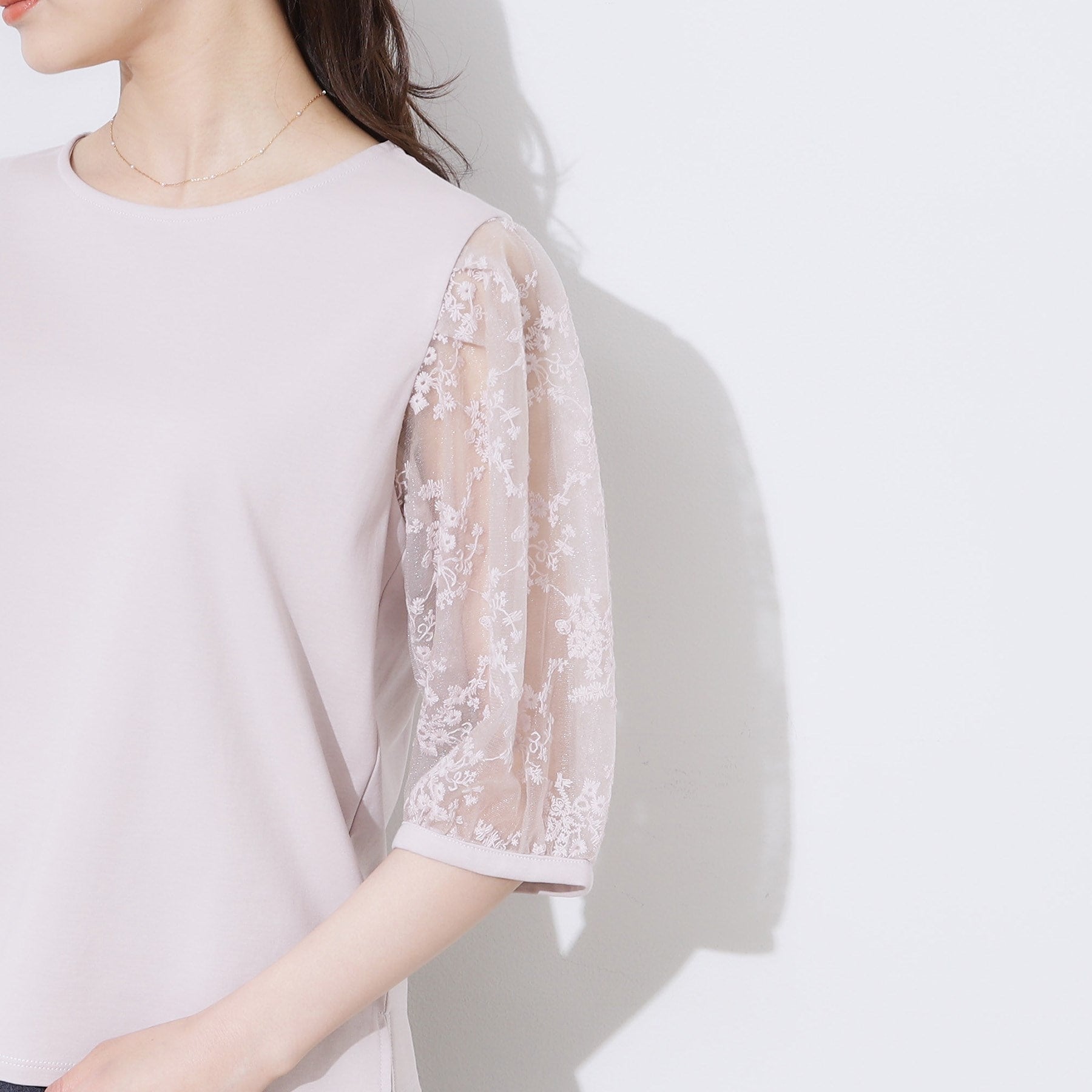 クチュール ブローチ Couture Brooch 袖レースデザイントップス （ブラック(019)） ブラック(019)