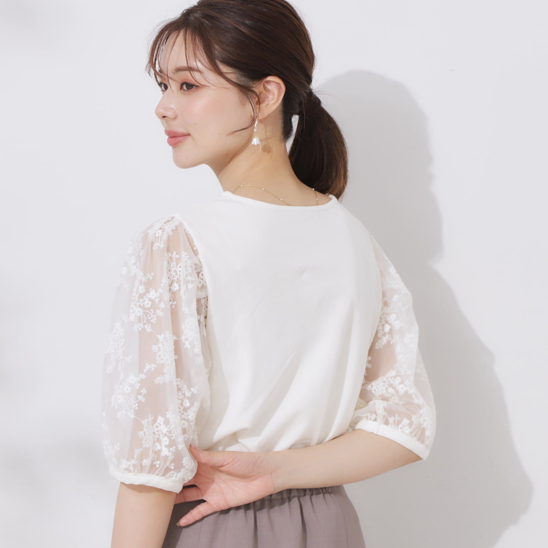 クチュール ブローチ Couture Brooch 袖レースデザイントップス （ブラック(019)） ブラック(019)