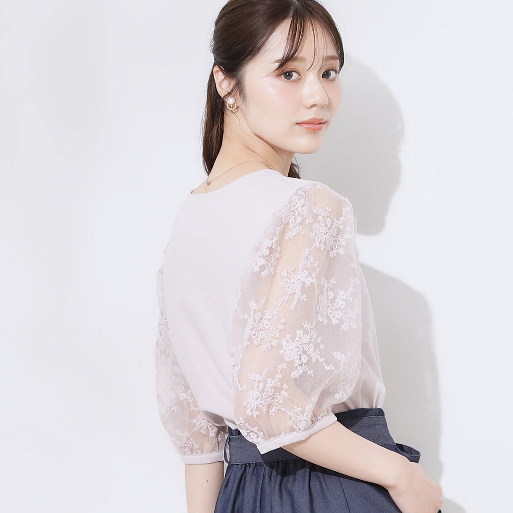 クチュール ブローチ Couture Brooch 袖レースデザイントップス （ライトピンク(070)） ライトピンク(070)