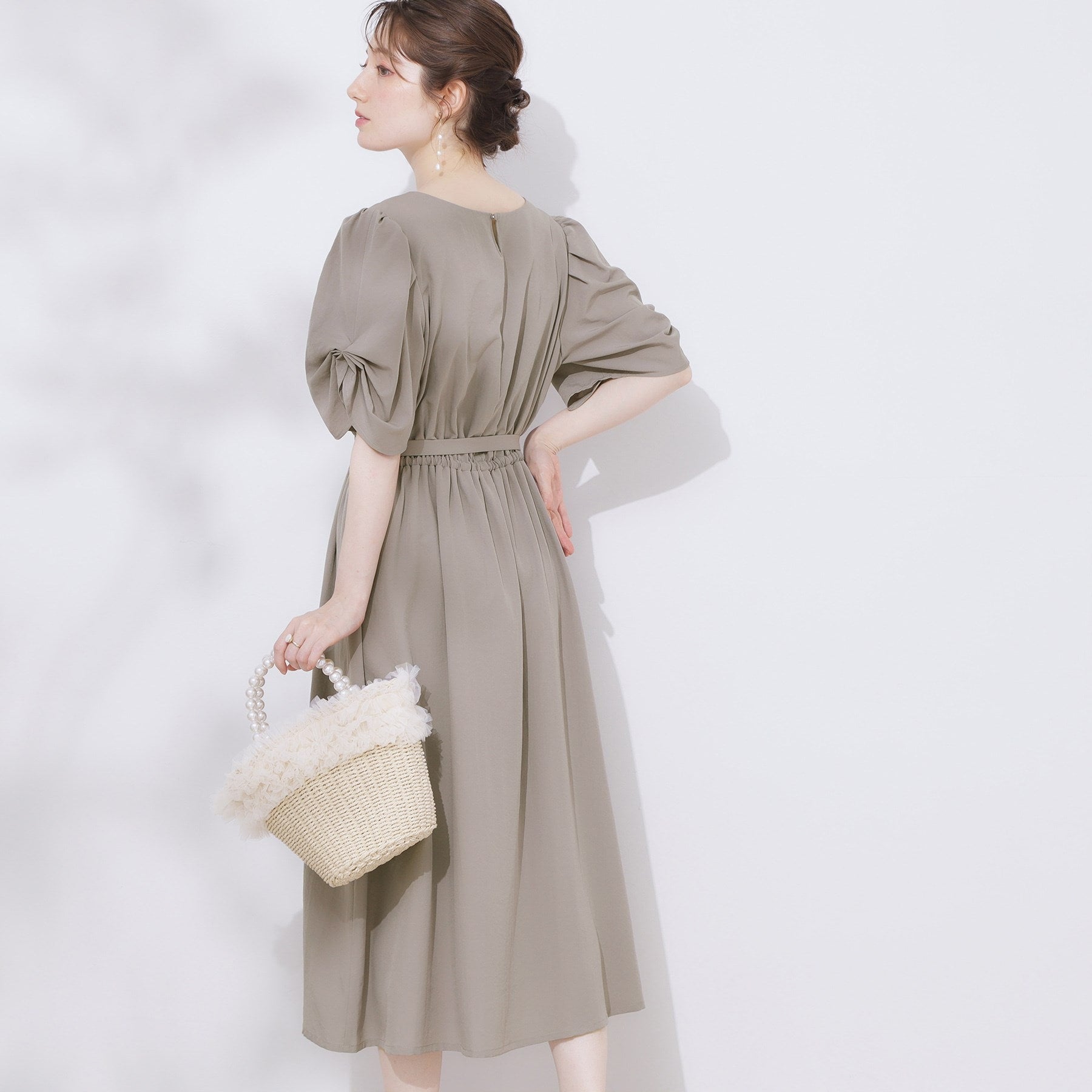 クチュール ブローチ Couture Brooch ウエストベルトVネックワンピース （グリーン(025)） グリーン(025)
