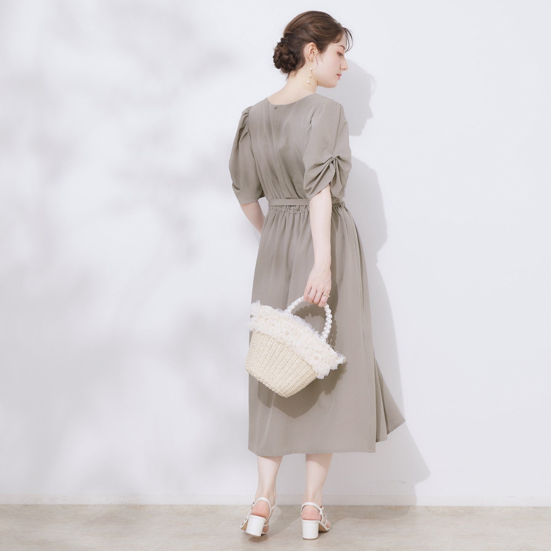クチュール ブローチ Couture Brooch ウエストベルトVネックワンピース （グリーン(025)） グリーン(025)