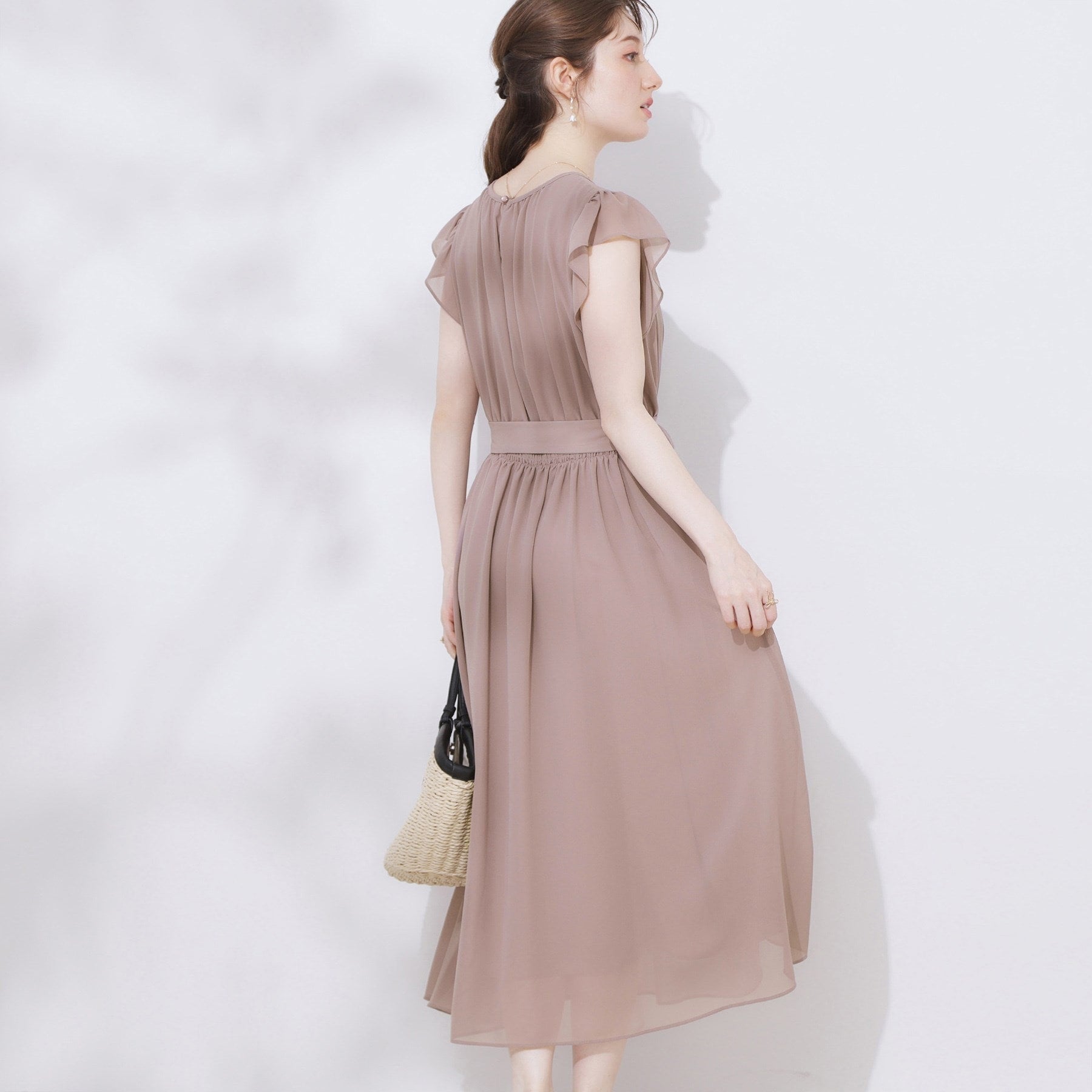 クチュール ブローチ Couture Brooch フリルスリーブワンピース （ブラック(119)） ブラック(119)