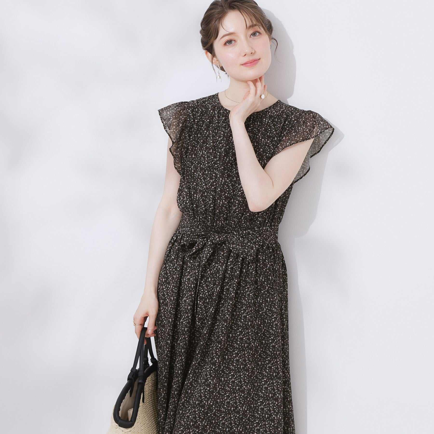 クチュール ブローチ Couture Brooch フリルスリーブワンピース （ブラック(119)） ブラック(119)