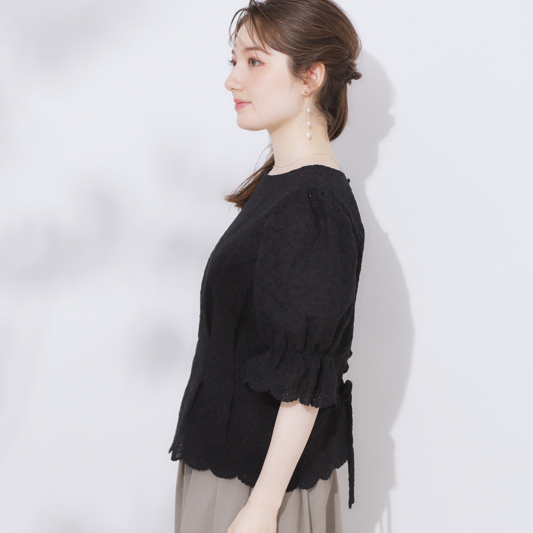 クチュール ブローチ Couture Brooch バックレースアップ カットワークレースブラウス （ブラック(019)） ブラック(019)