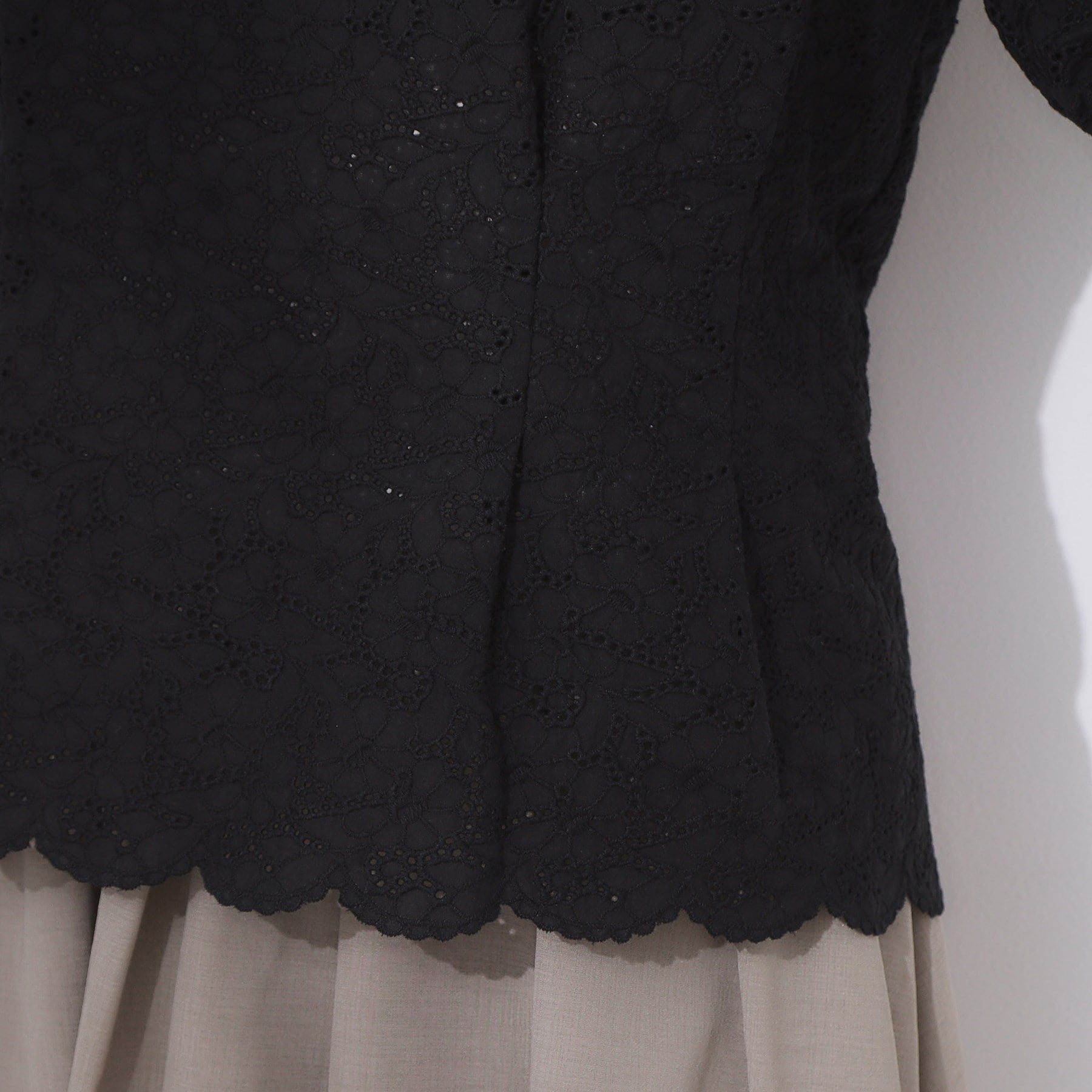 クチュール ブローチ Couture Brooch バックレースアップ カットワークレースブラウス （ブラック(019)） ブラック(019)