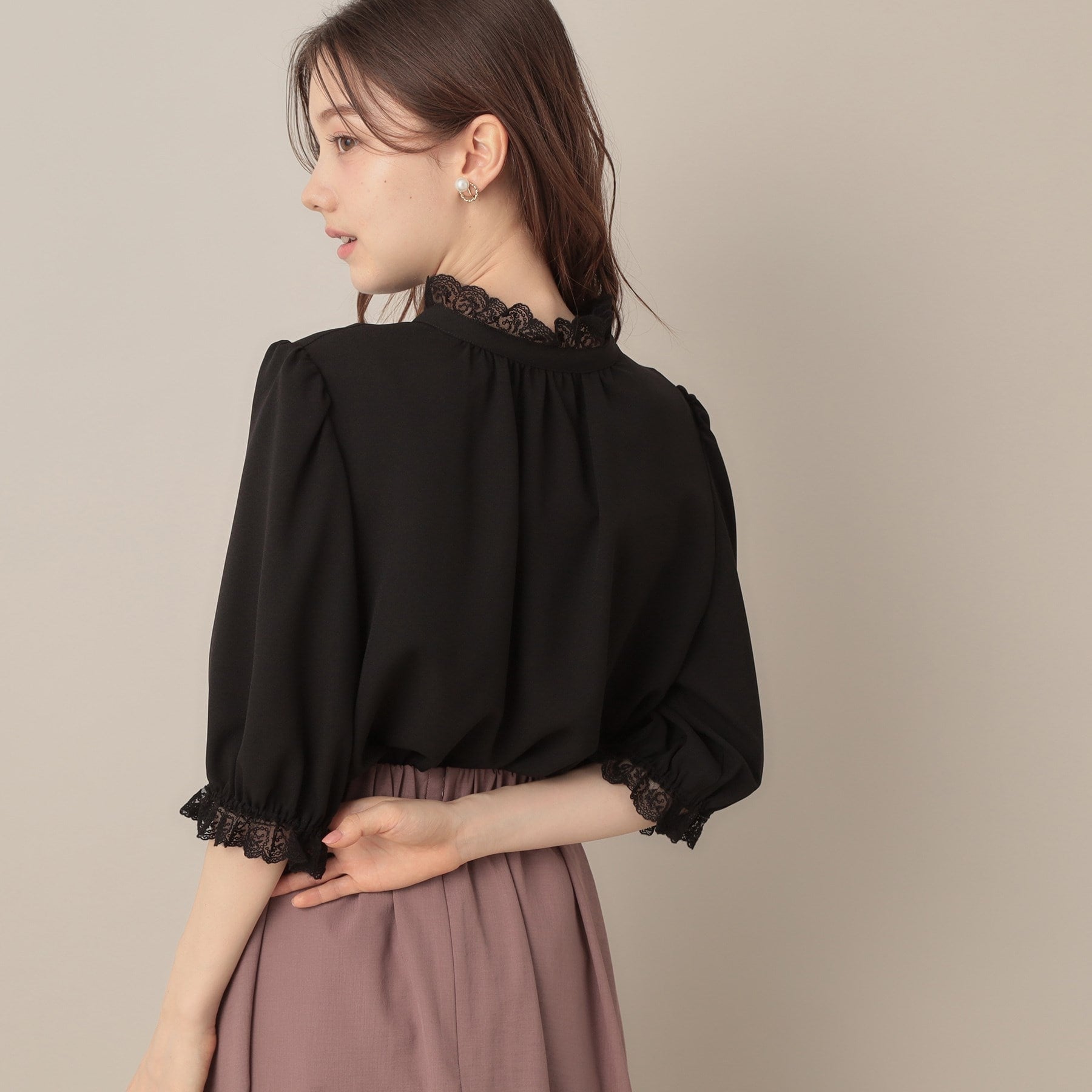 クチュール ブローチ Couture Brooch エンブロレース前後2WAYブラウス （ブラック(019)） ブラック(019)