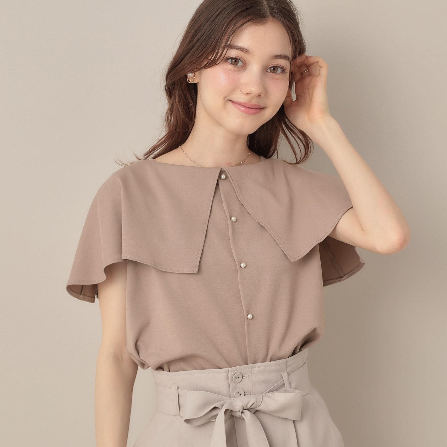 クチュール ブローチ Couture Brooch 2WAYケープデザインカットソー （ピンクベージュ(053)） ピンクベージュ(053)