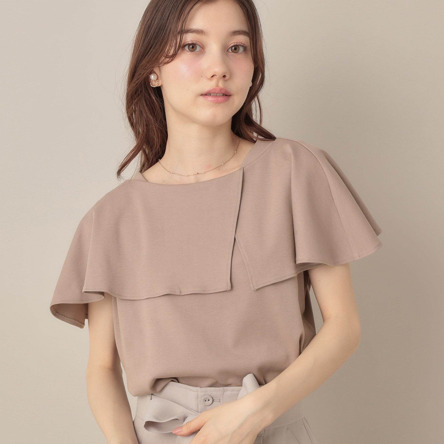 クチュール ブローチ Couture Brooch 2WAYケープデザインカットソー （ピンクベージュ(053)） ピンクベージュ(053)