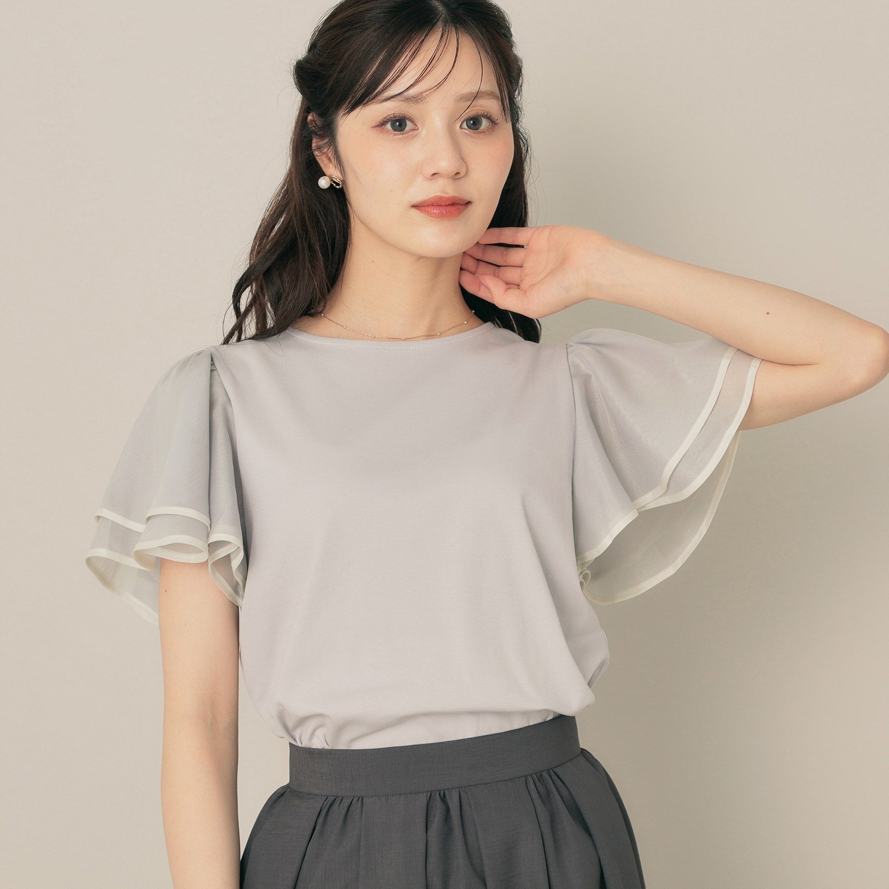 クチュール ブローチ Couture Brooch 【マシンウォッシャブル・UVケア・接触冷感・二の腕カバー】配色フレアドッキングカットソー （ライトグレー(011)） ライトグレー(011)