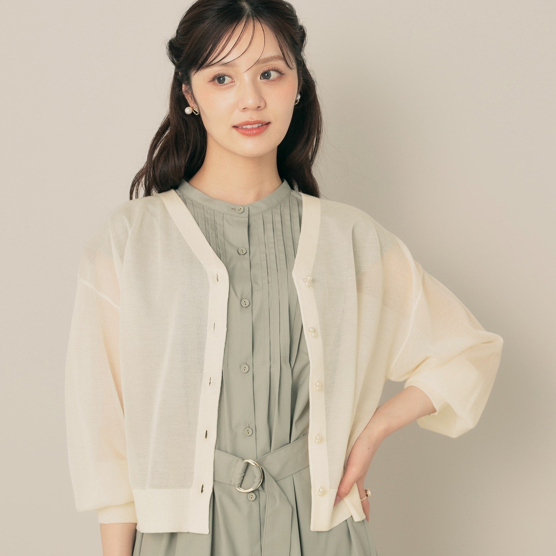 クチュール ブローチ Couture Brooch ダブルパール調 LEVITAカーディ （チャコールグレー(013)） チャコールグレー(013)