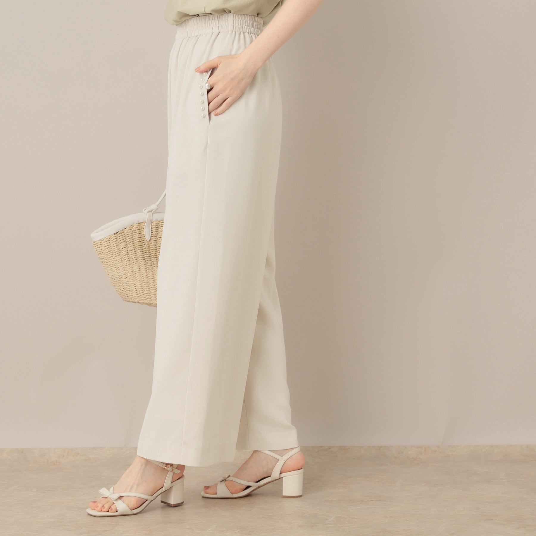 クチュール ブローチ Couture Brooch フェイクパール リラックスワイドパンツ （アイボリー(004)） アイボリー(004)