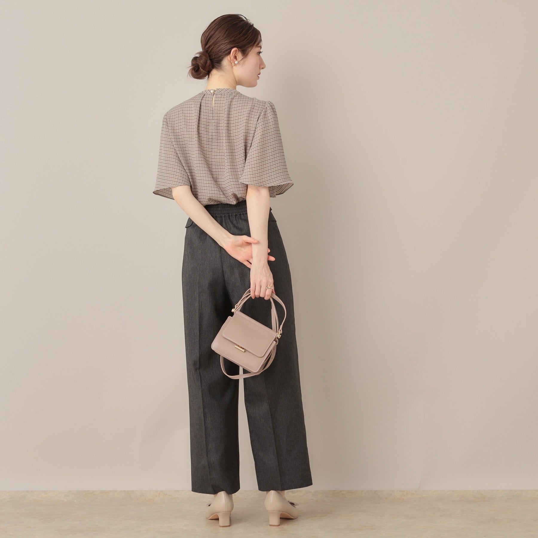 クチュール ブローチ Couture Brooch パール調タイチェックプリントブラウス （ベージュ(152)） ベージュ(152)