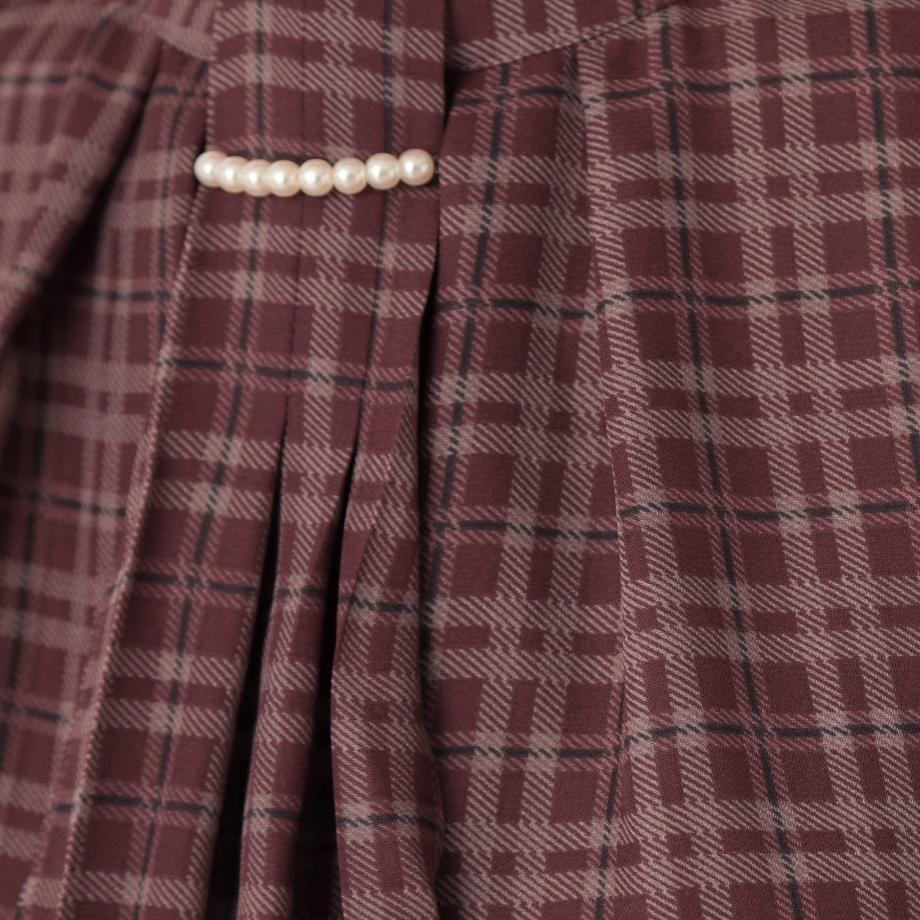 クチュール ブローチ Couture Brooch パール調タイチェックプリントブラウス （ベージュ(152)） ベージュ(152)