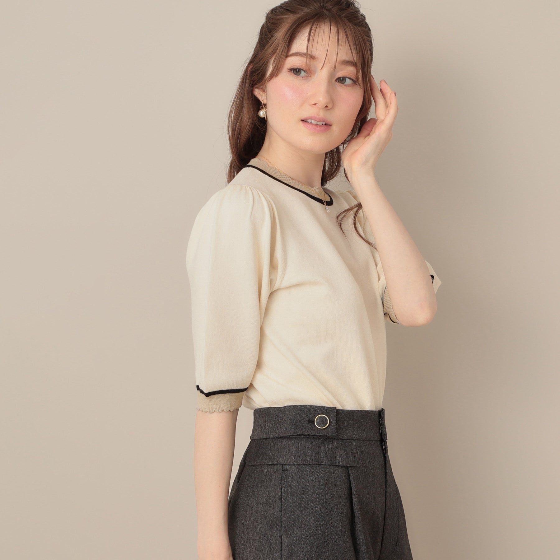 クチュール ブローチ Couture Brooch 配色スカラ5分袖ニット （ブラック(019)） ブラック(019)