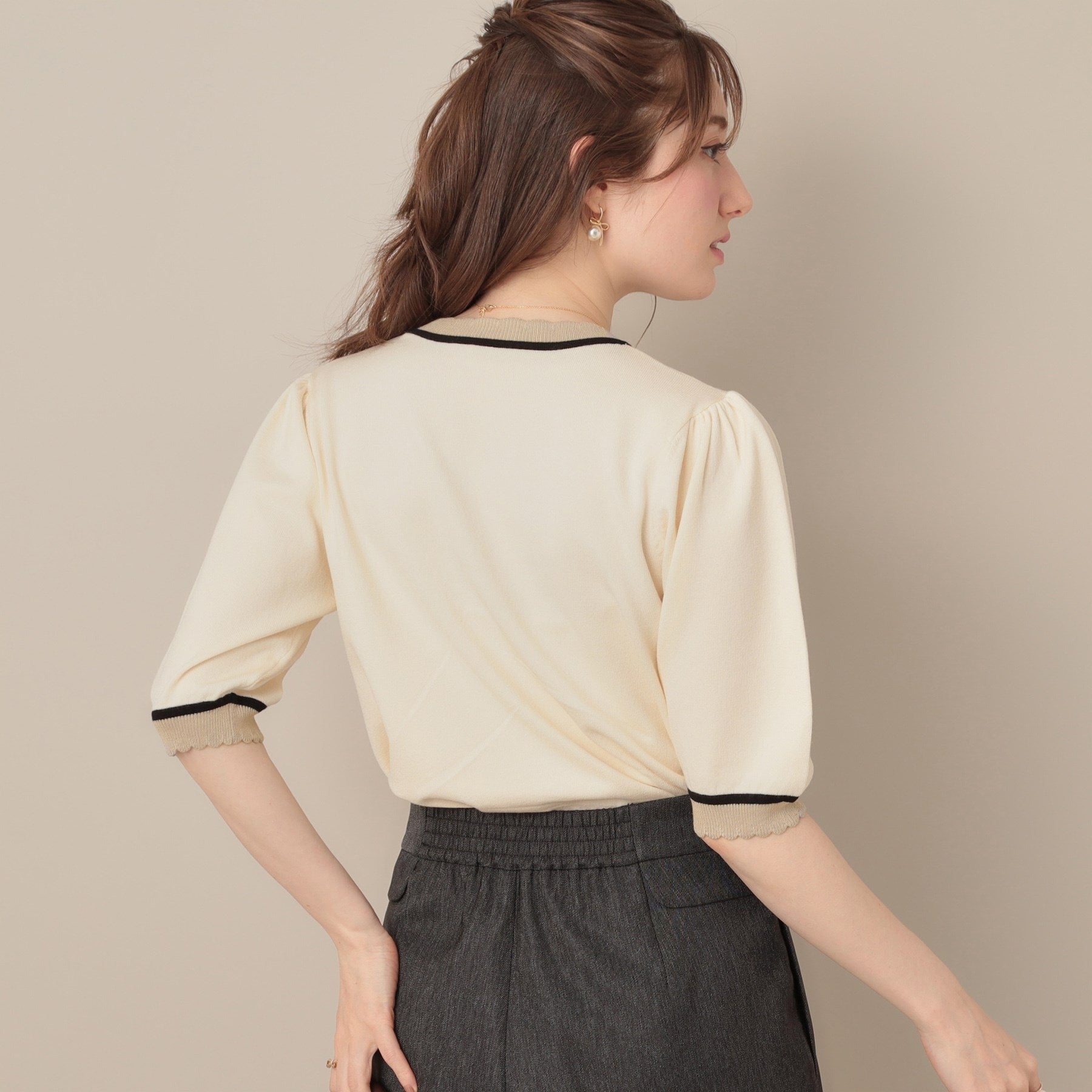 クチュール ブローチ Couture Brooch 配色スカラ5分袖ニット （ブラック(019)） ブラック(019)