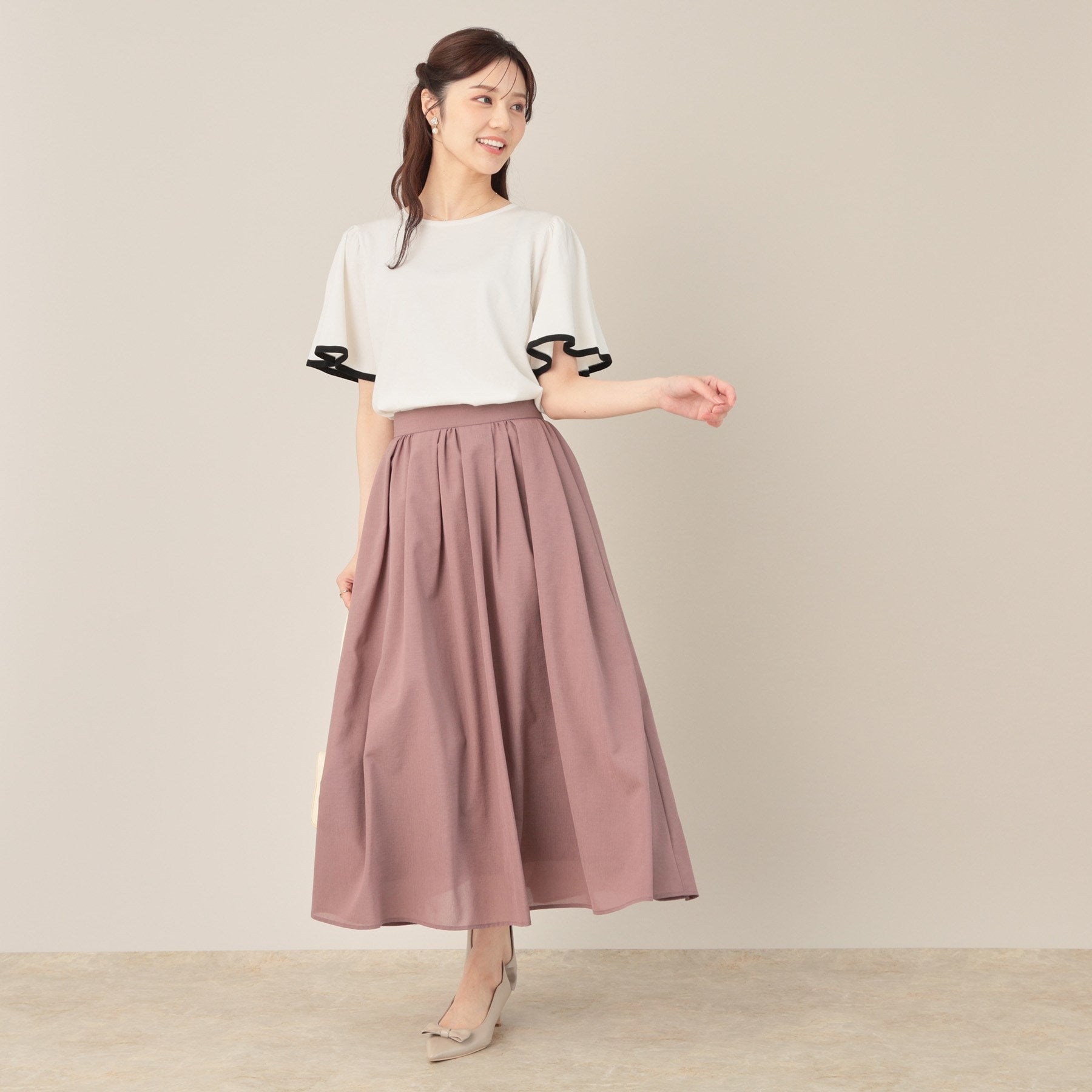 クチュール ブローチ Couture Brooch 【フェミニン・5分袖・通勤】配色フレアスリーブニット （オフホワイト(503)） オフホワイト(503)