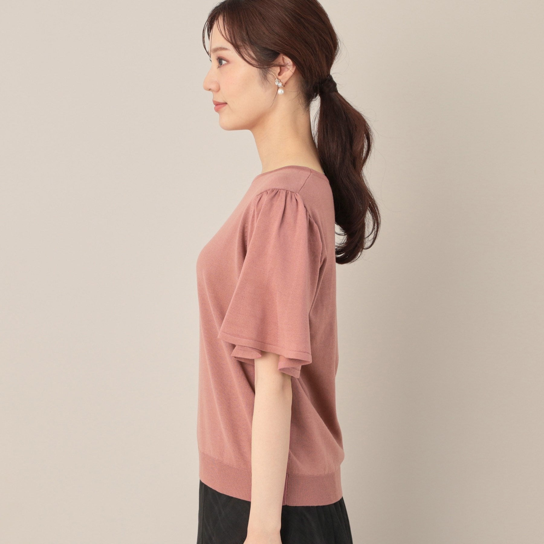 クチュール ブローチ Couture Brooch 【フェミニン・5分袖・通勤】配色フレアスリーブニット （オフホワイト(503)） オフホワイト(503)