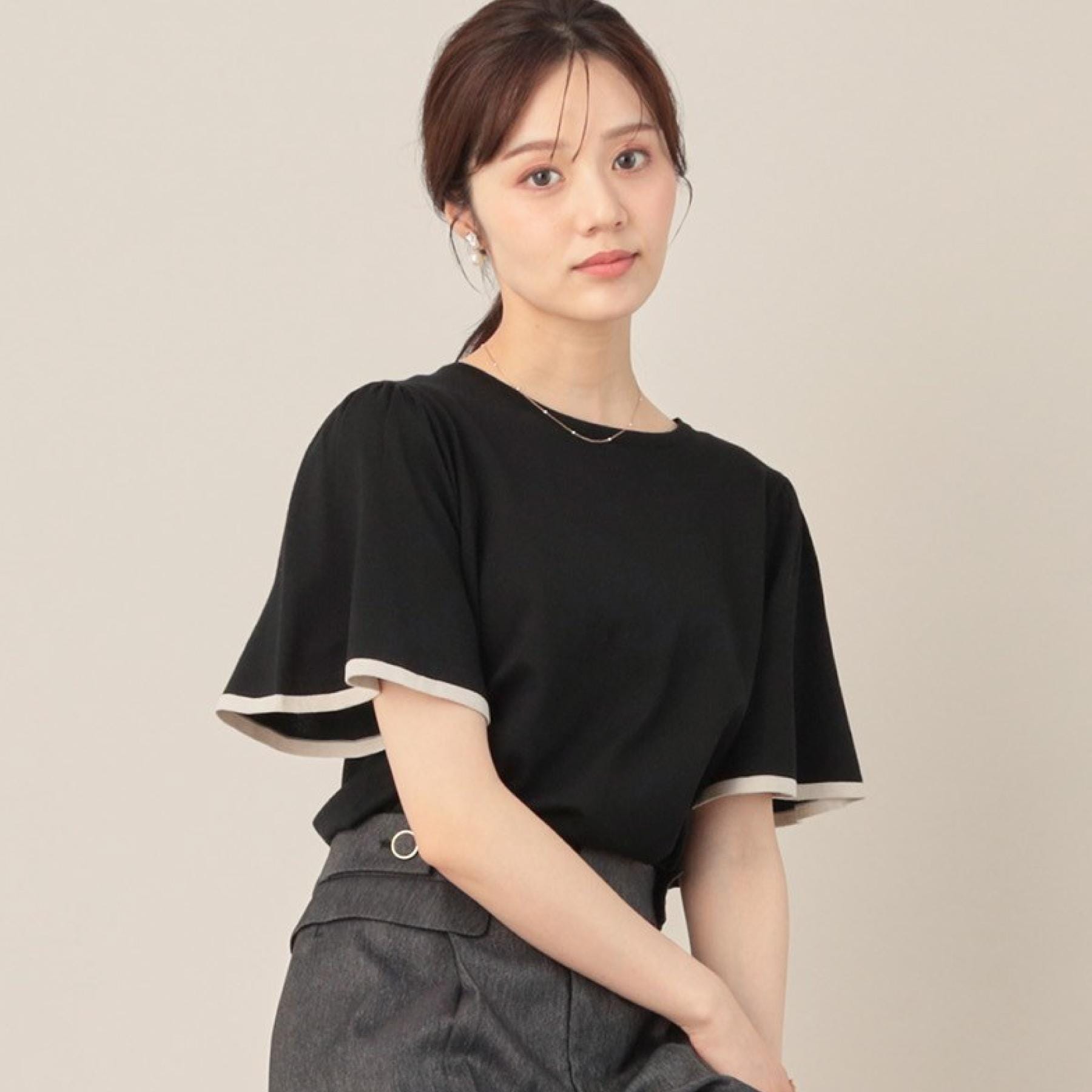 クチュール ブローチ Couture Brooch 【フェミニン・5分袖・通勤】配色フレアスリーブニット （ブラック(519)） ブラック(519)