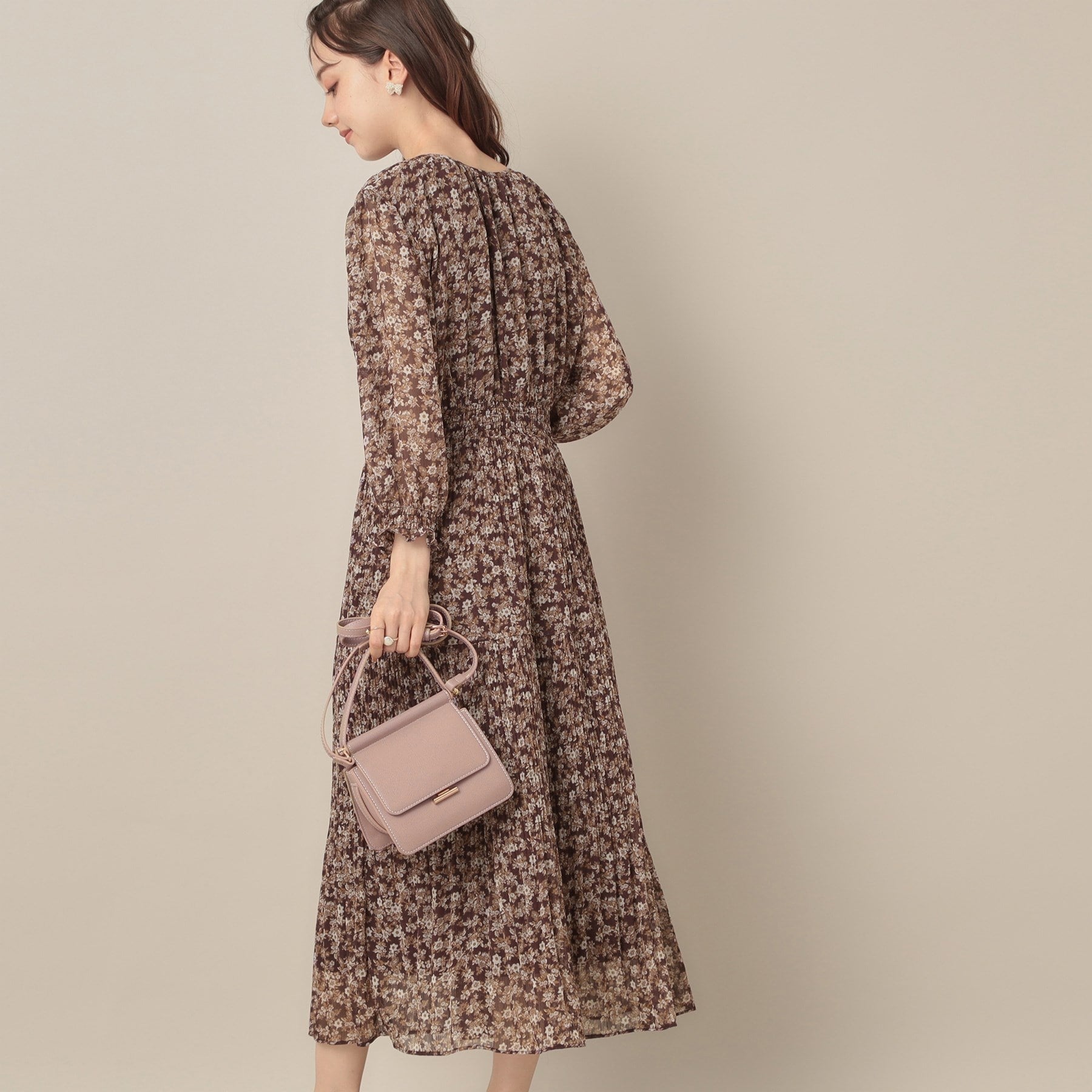 クチュール ブローチ Couture Brooch 【一枚で着映える・花柄・通勤】シフォン楊柳小花ワンピース （ボルドー(164)） ボルドー(164)