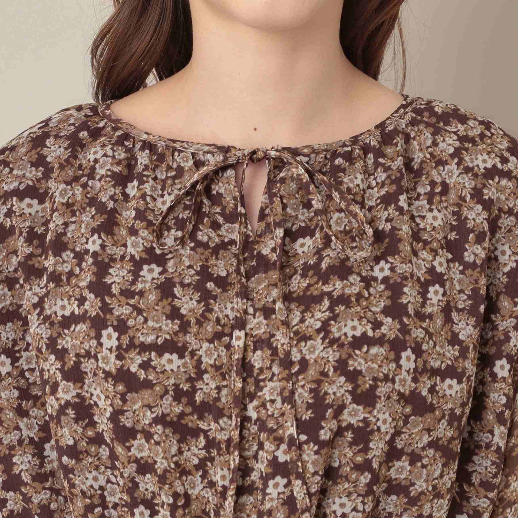 クチュール ブローチ Couture Brooch 【一枚で着映える・花柄・通勤】シフォン楊柳小花ワンピース （ボルドー(164)） ボルドー(164)