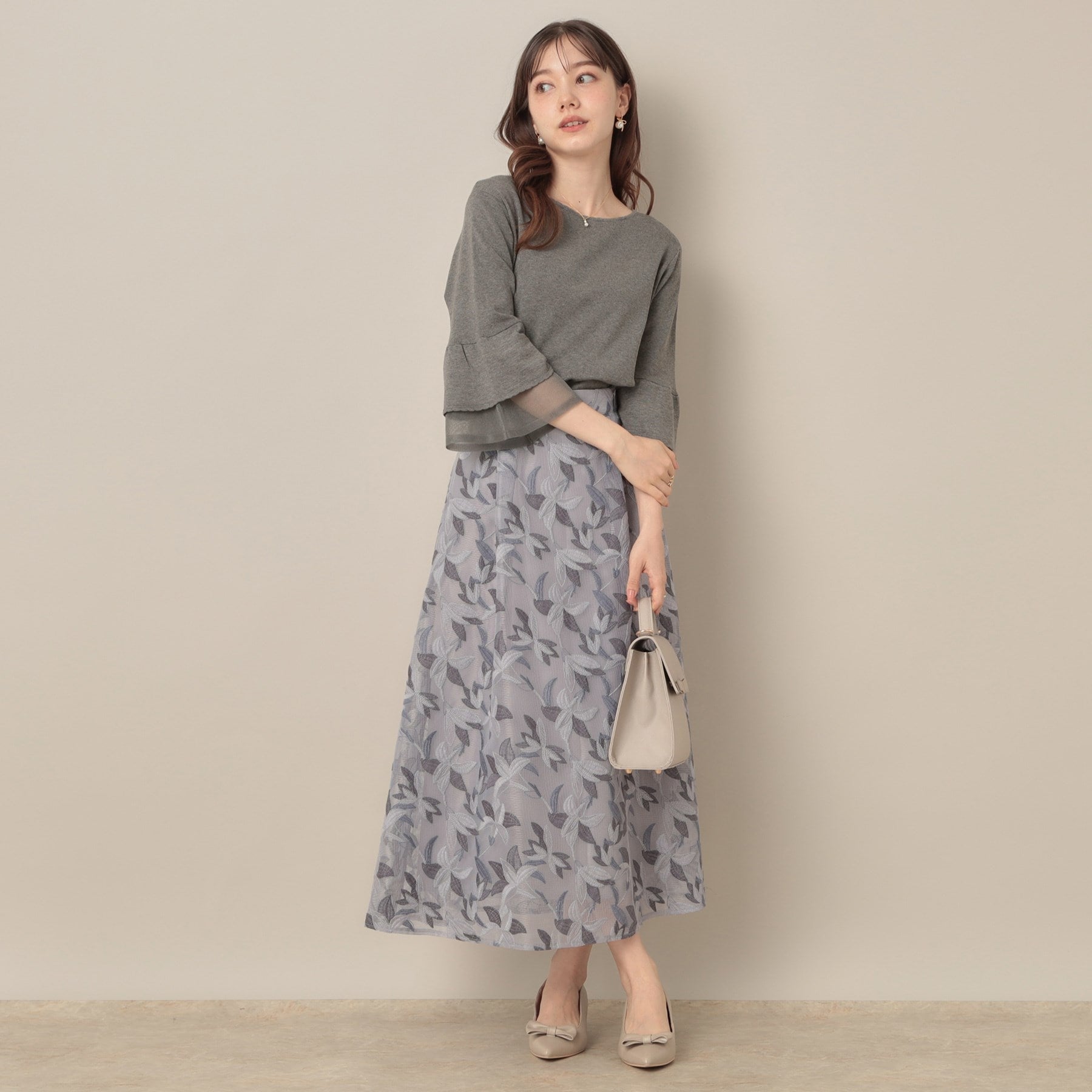クチュール ブローチ Couture Brooch 【フェミニン・着映え・通勤】シアーフレアー袖ニットトップス （ボルドー(064)） ボルドー(064)