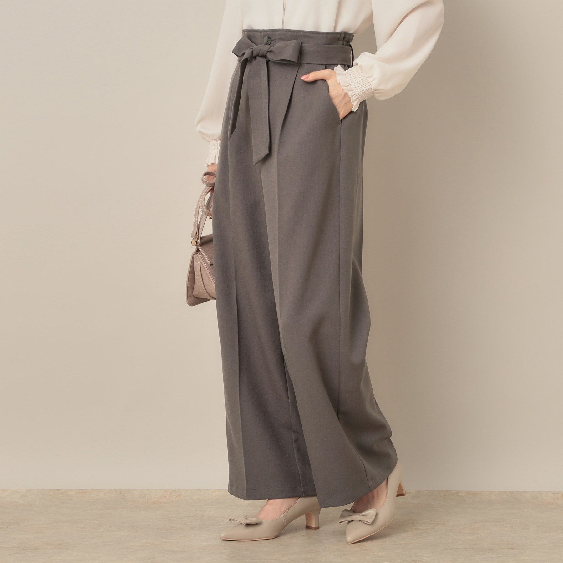 クチュール ブローチ Couture Brooch ウエストリボン サスペンダー付きワイドパンツ （チャコールグレー(013)） チャコールグレー(013)