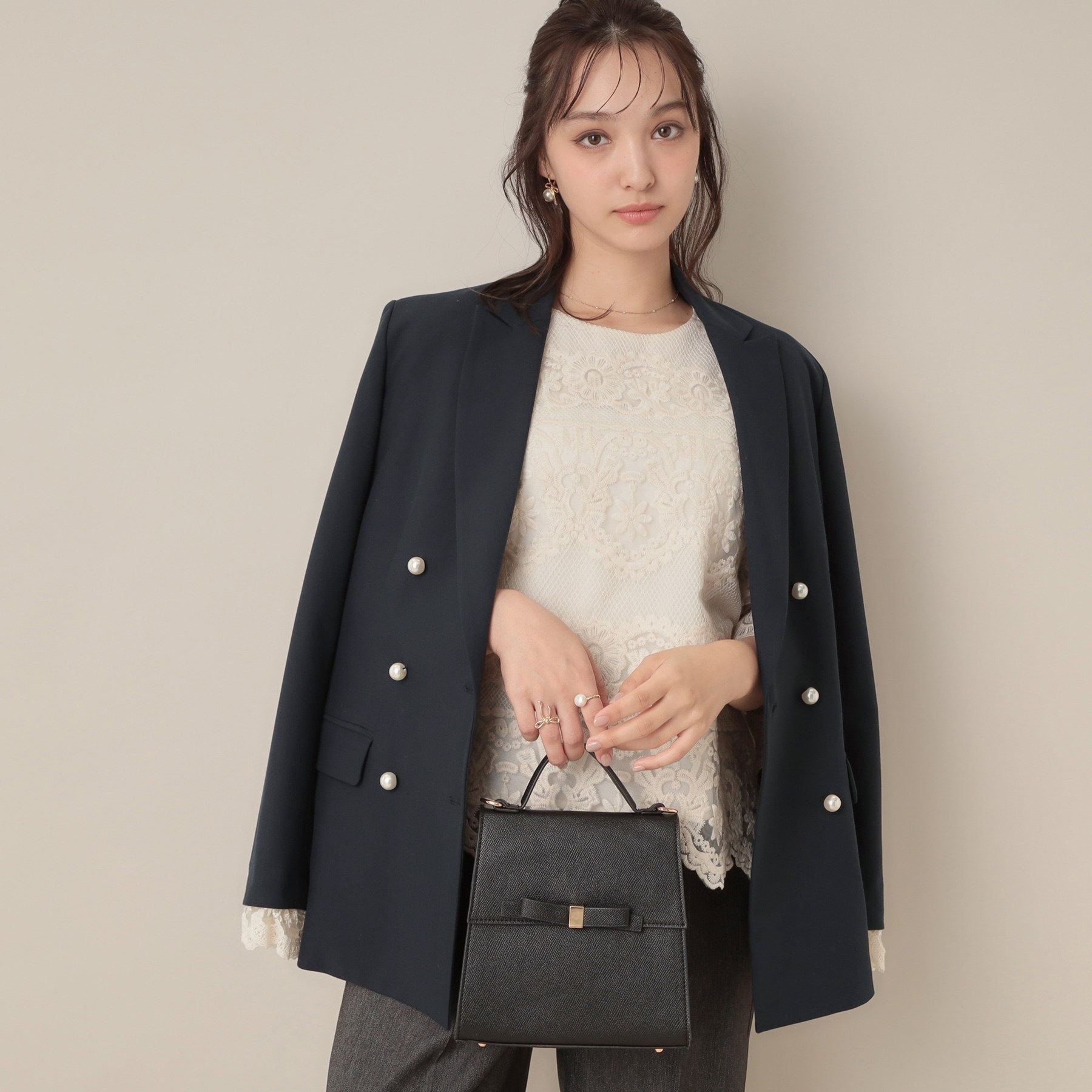 クチュール ブローチ Couture Brooch レースカフス パール調釦テーラードジャケット （ネイビー(094)） ネイビー(094)
